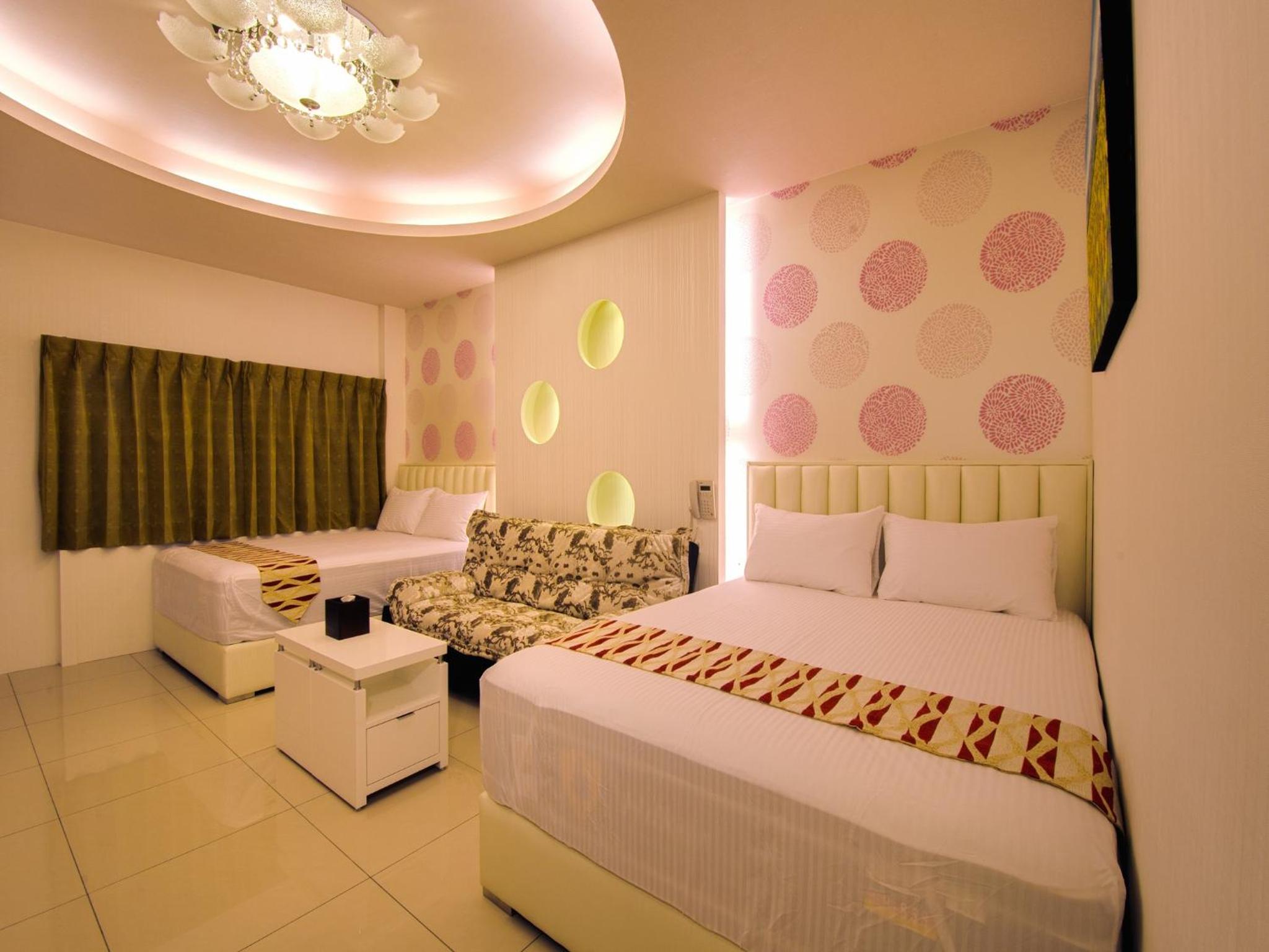 Standard Queen Room photo 3