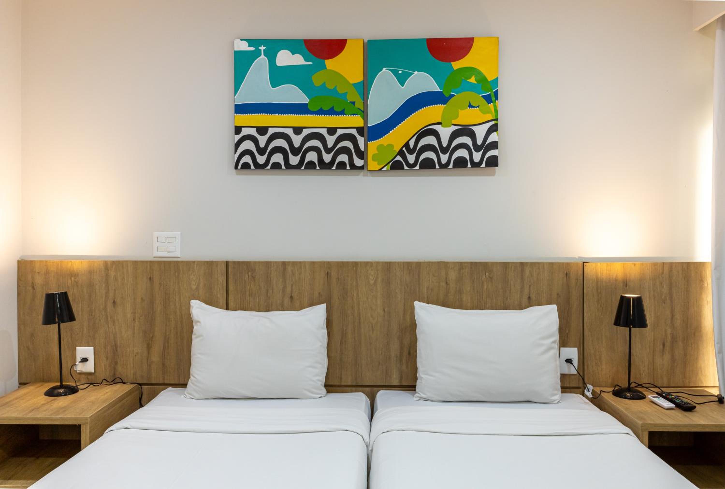 Twin Room with Balcony - Photo 3