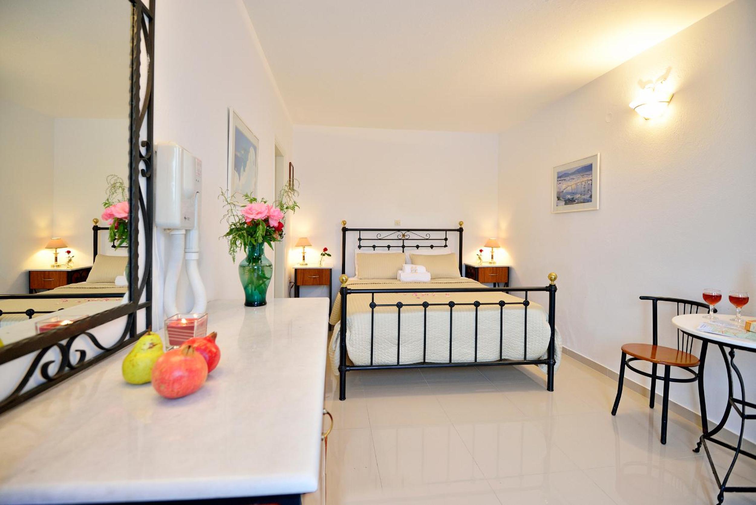 Double or Twin Room - Photo 28