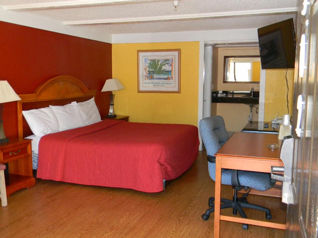 King Room - Non-Smoking photo 1