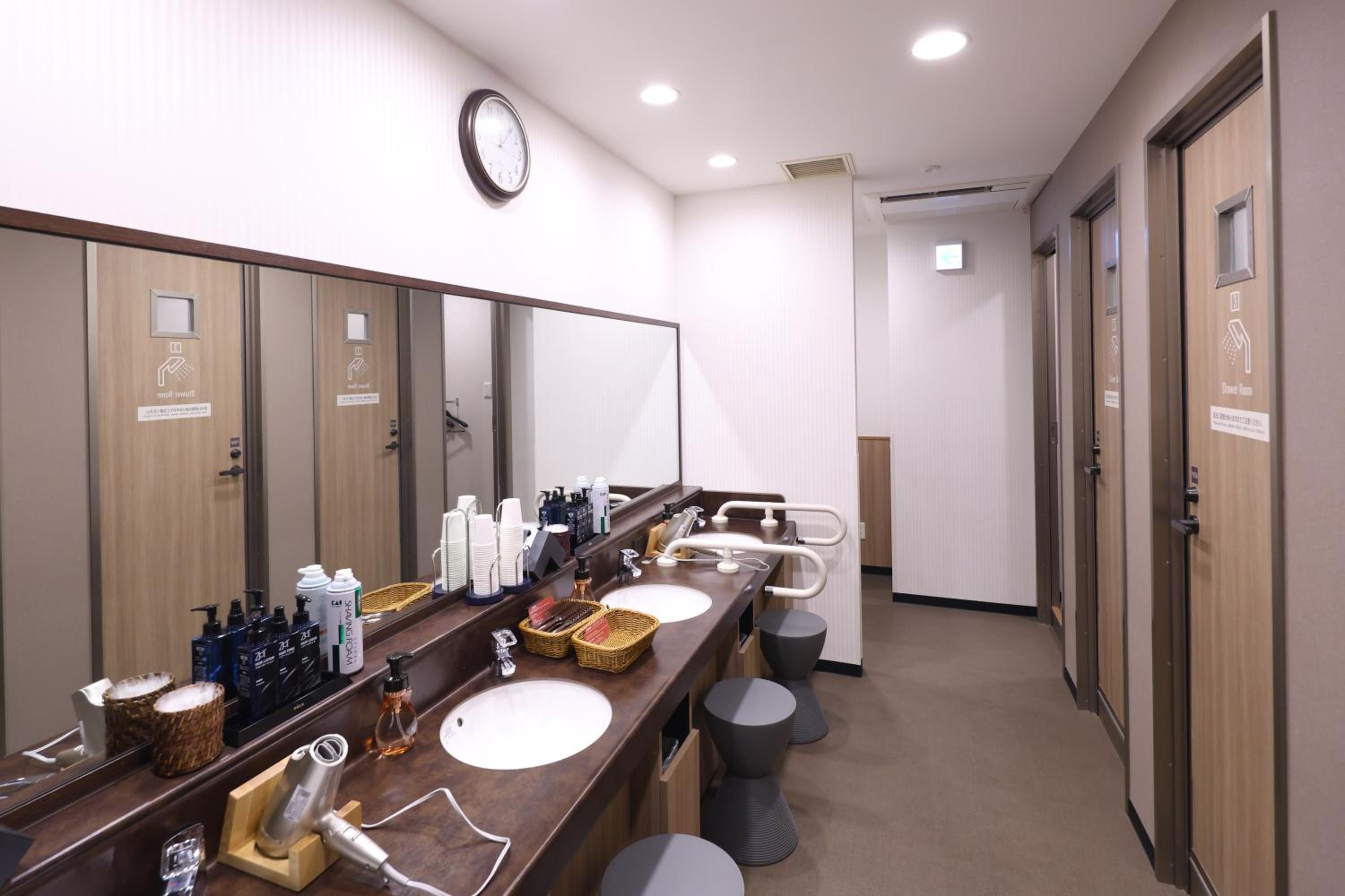 Capsule Room for Male - Upper - No Daily Cleaning