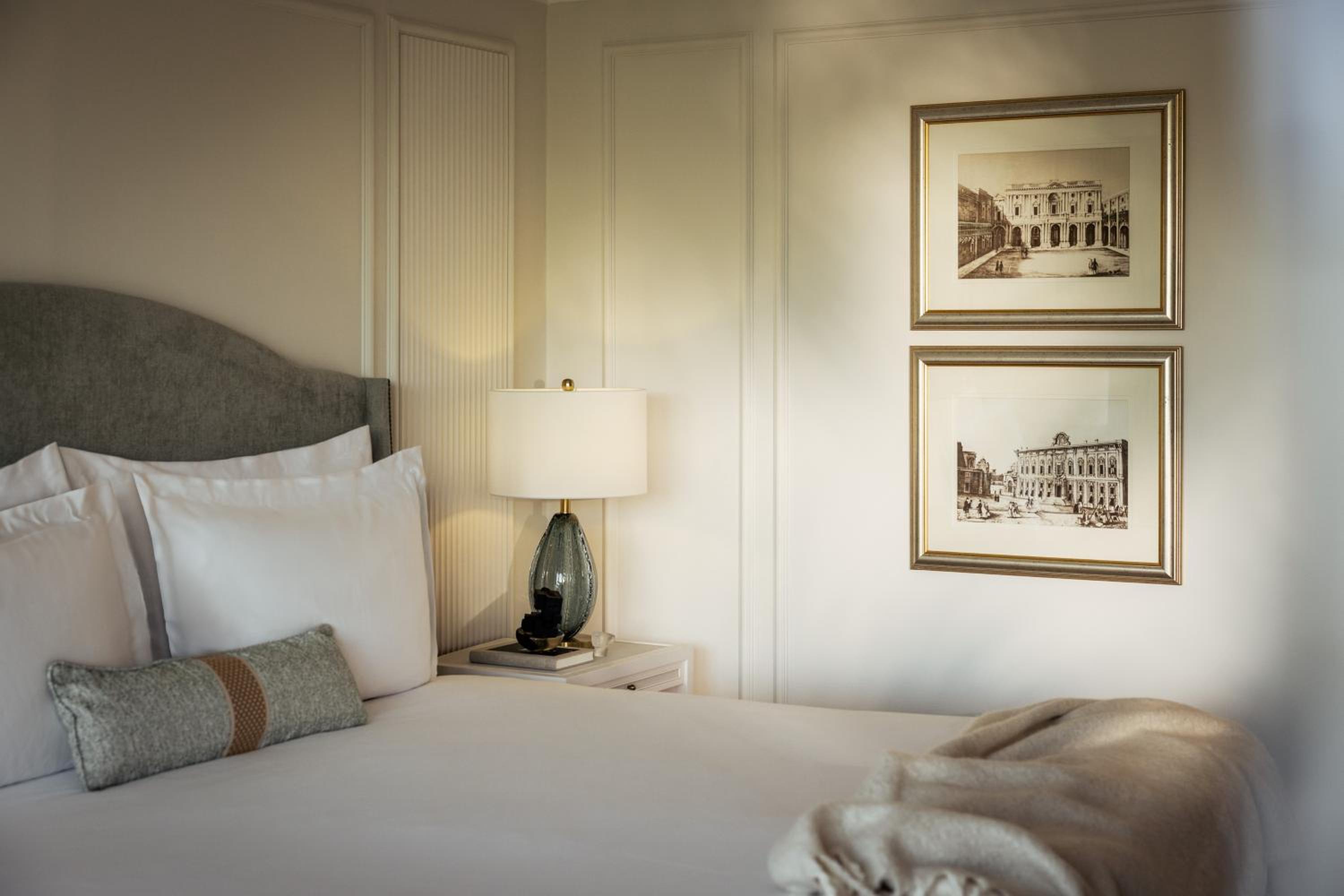 Grand Deluxe Room - Photo 6