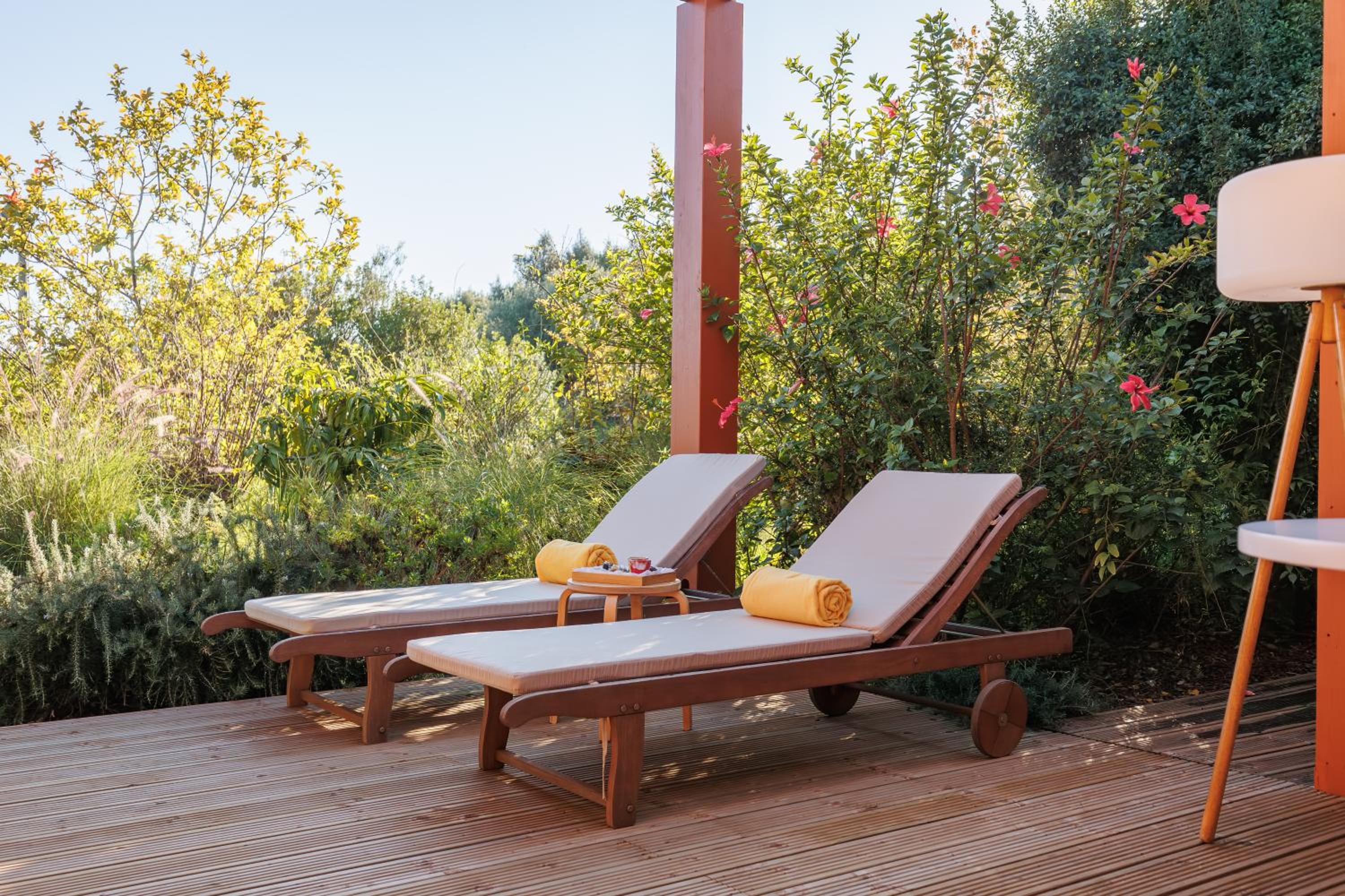 One-Bedroom Apartment with Garden photo 3