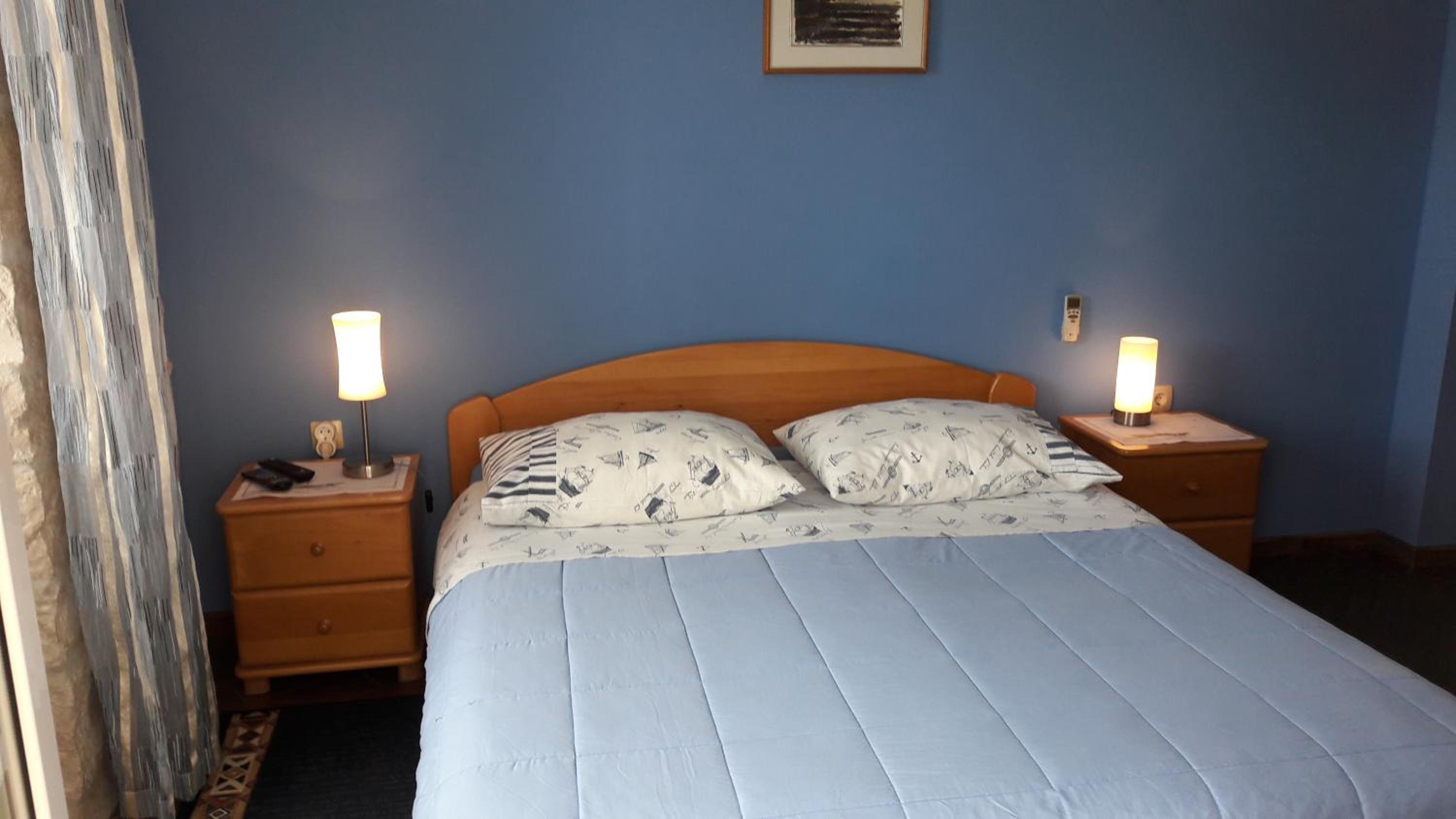 Double Room with City View - Photo 9