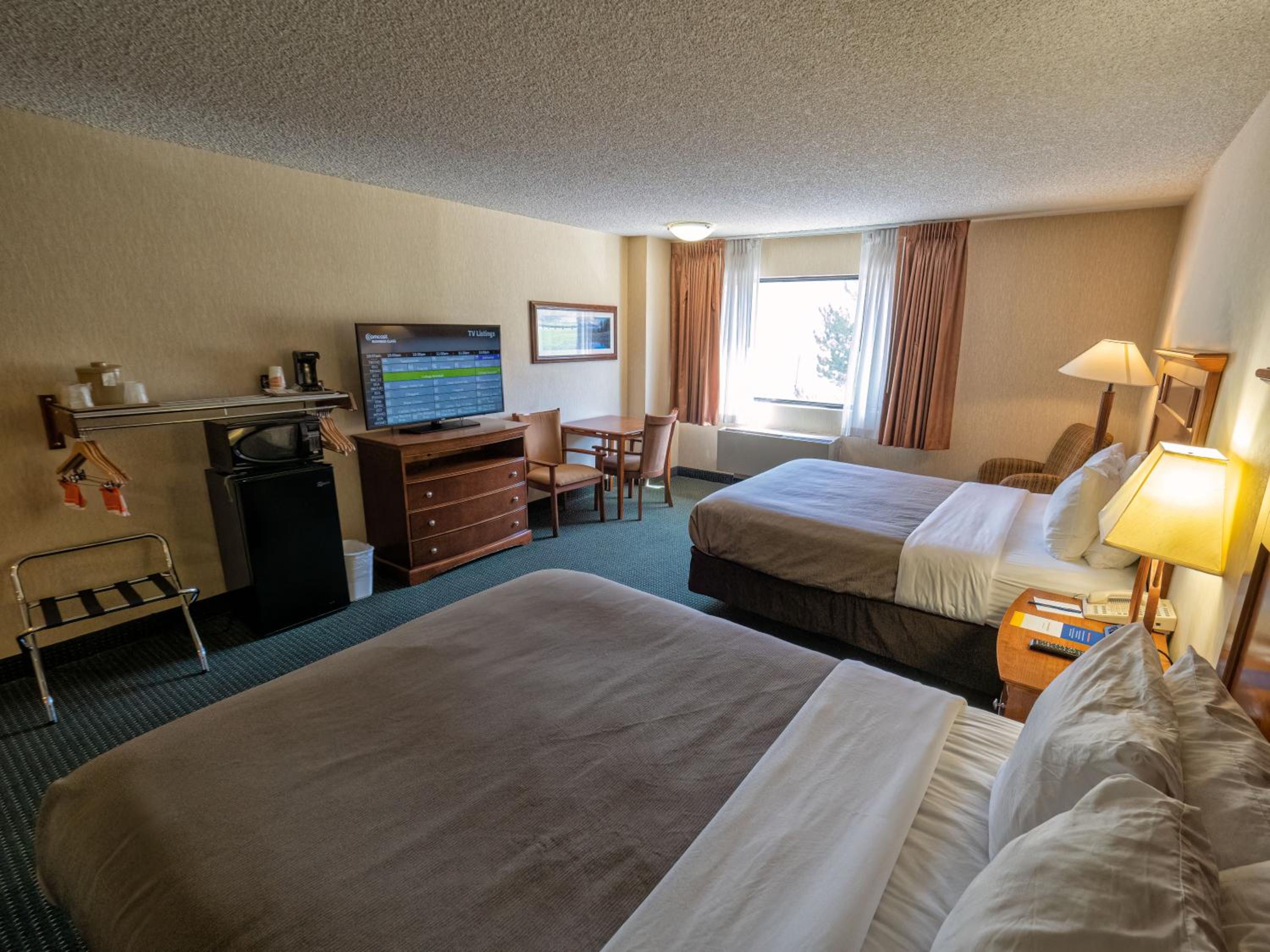 Queen Room with Two Queen Beds - Accessible/Non-Smoking  - Photo 2