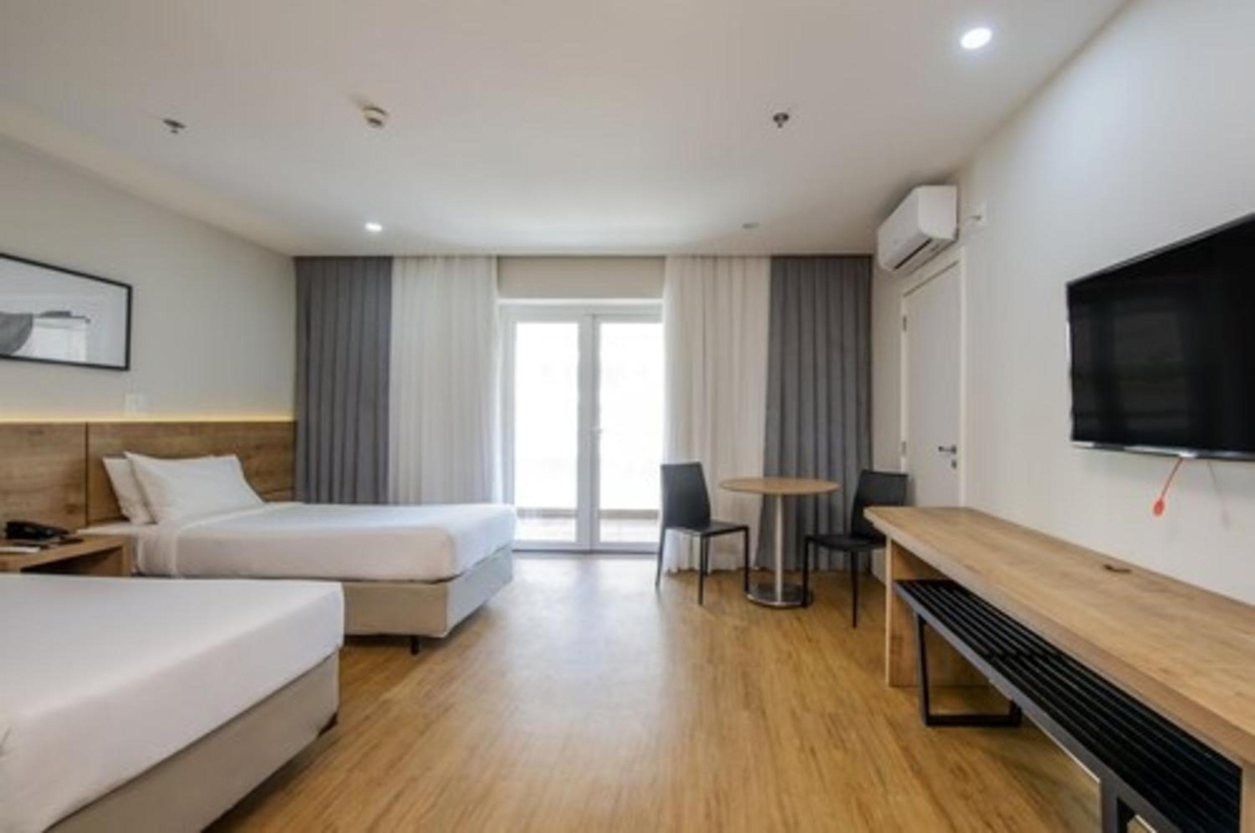 Deluxe Twin Room with Balcony