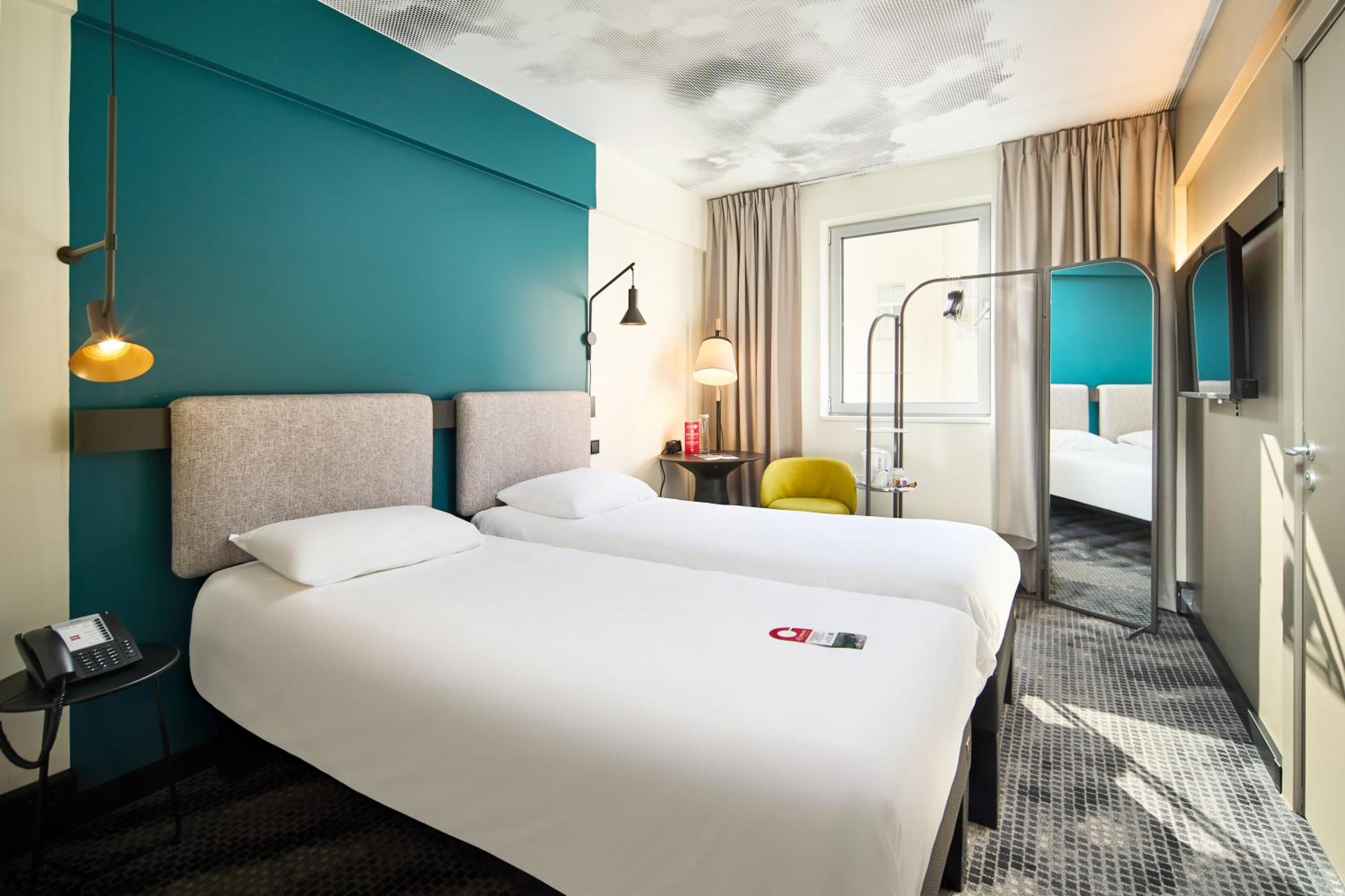 Superior Room, Multiple Beds (Renovated in 2024) thumbnail 5