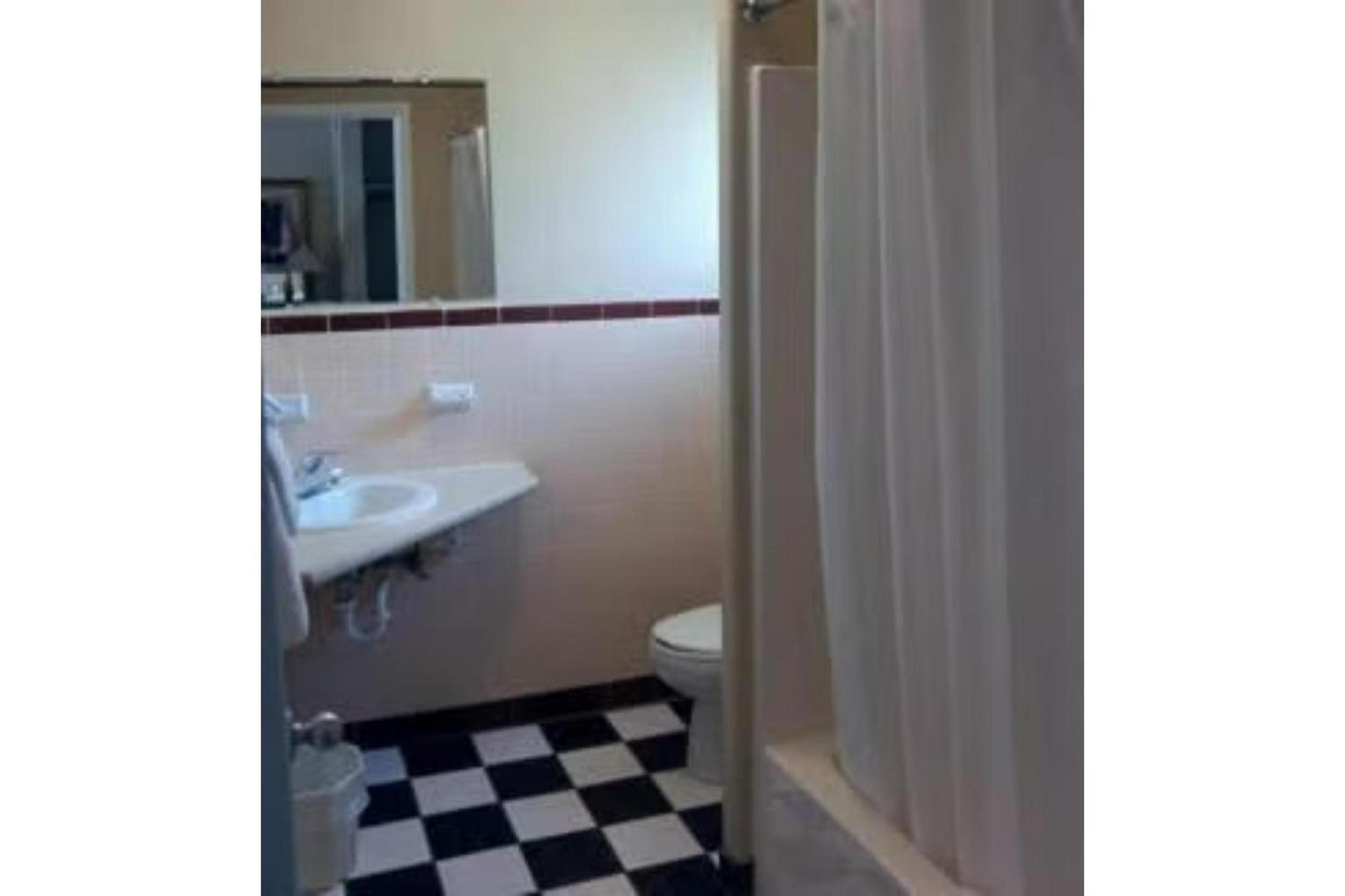 Single Bed Accessible