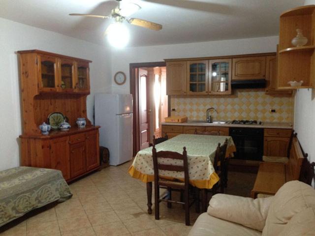 One-Bedroom House photo 2