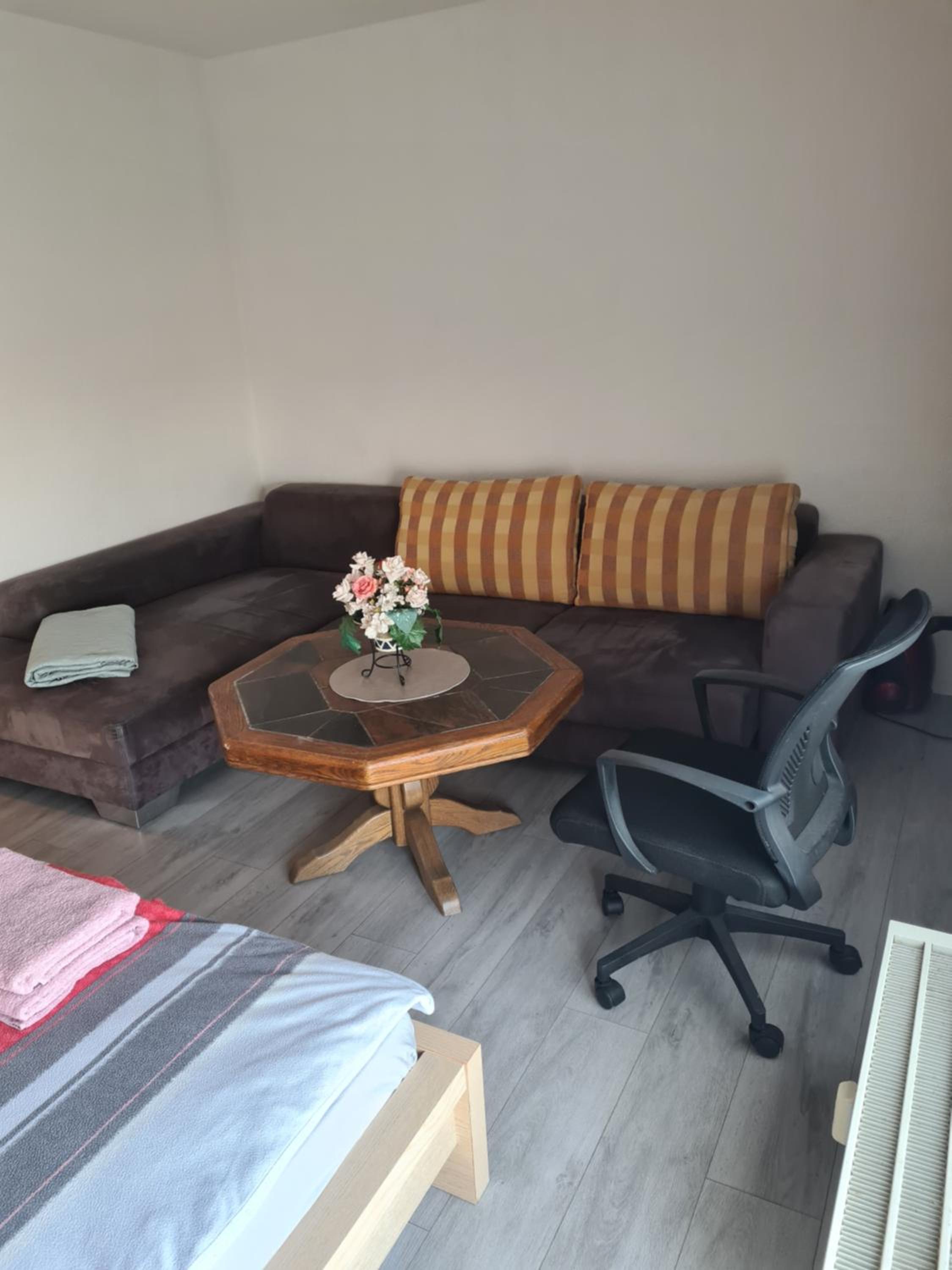 Studio with Balcony photo 2