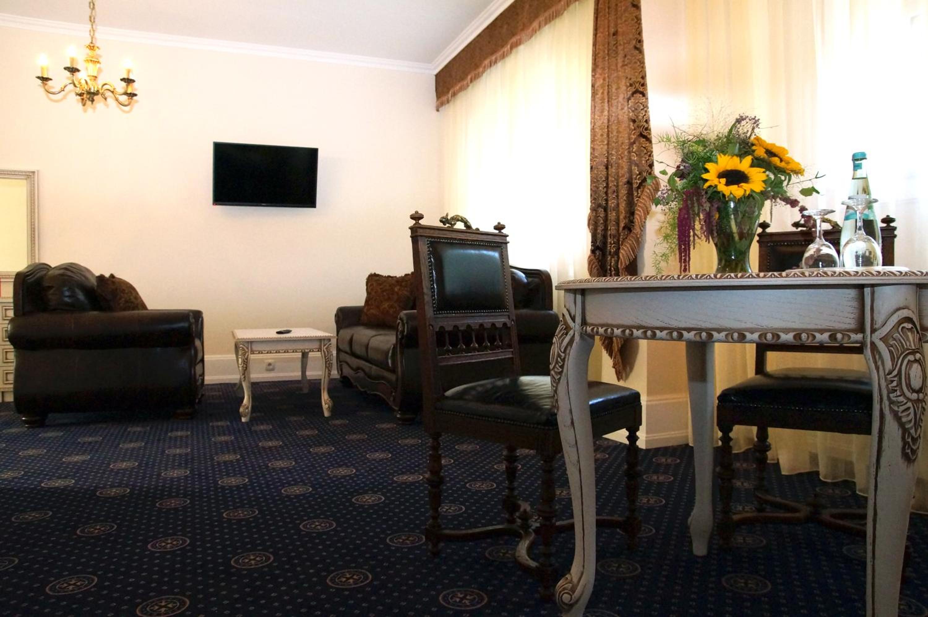 Royal Suite - Photo 4
