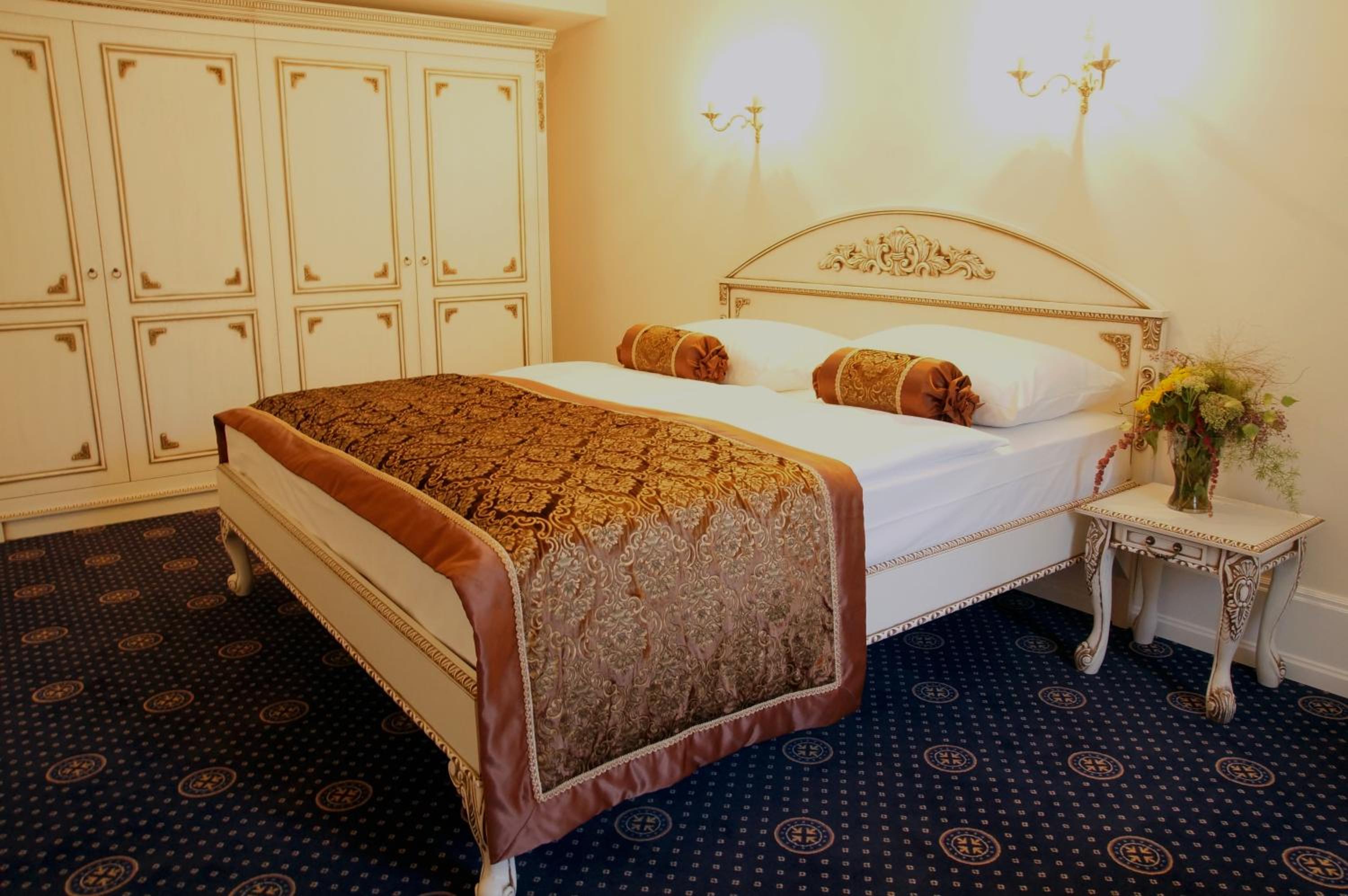 Penthouse Suite - Photo 3
