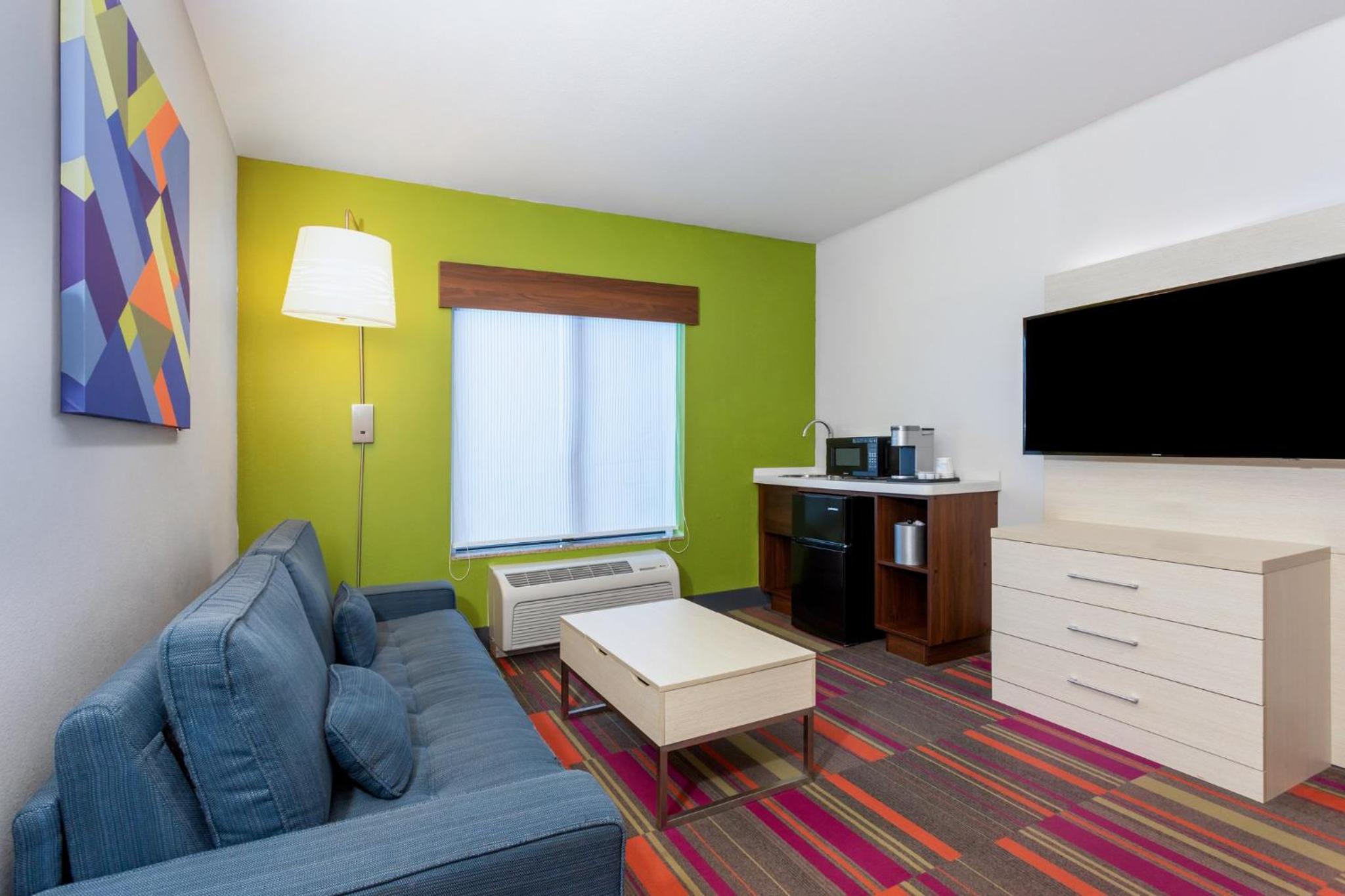King Room - Mobility Access/Hearing Accessible