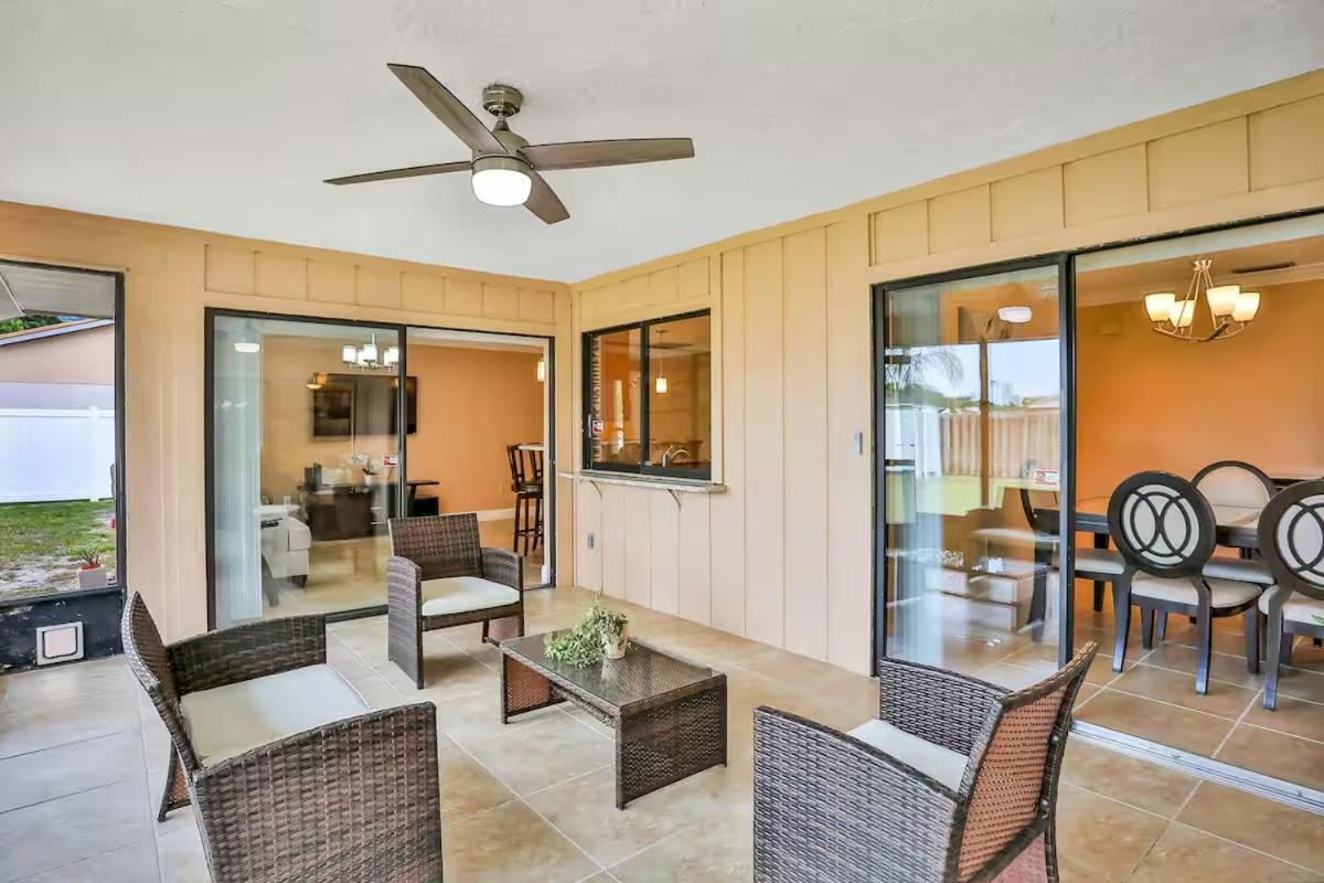 Three-Bedroom House photo 3