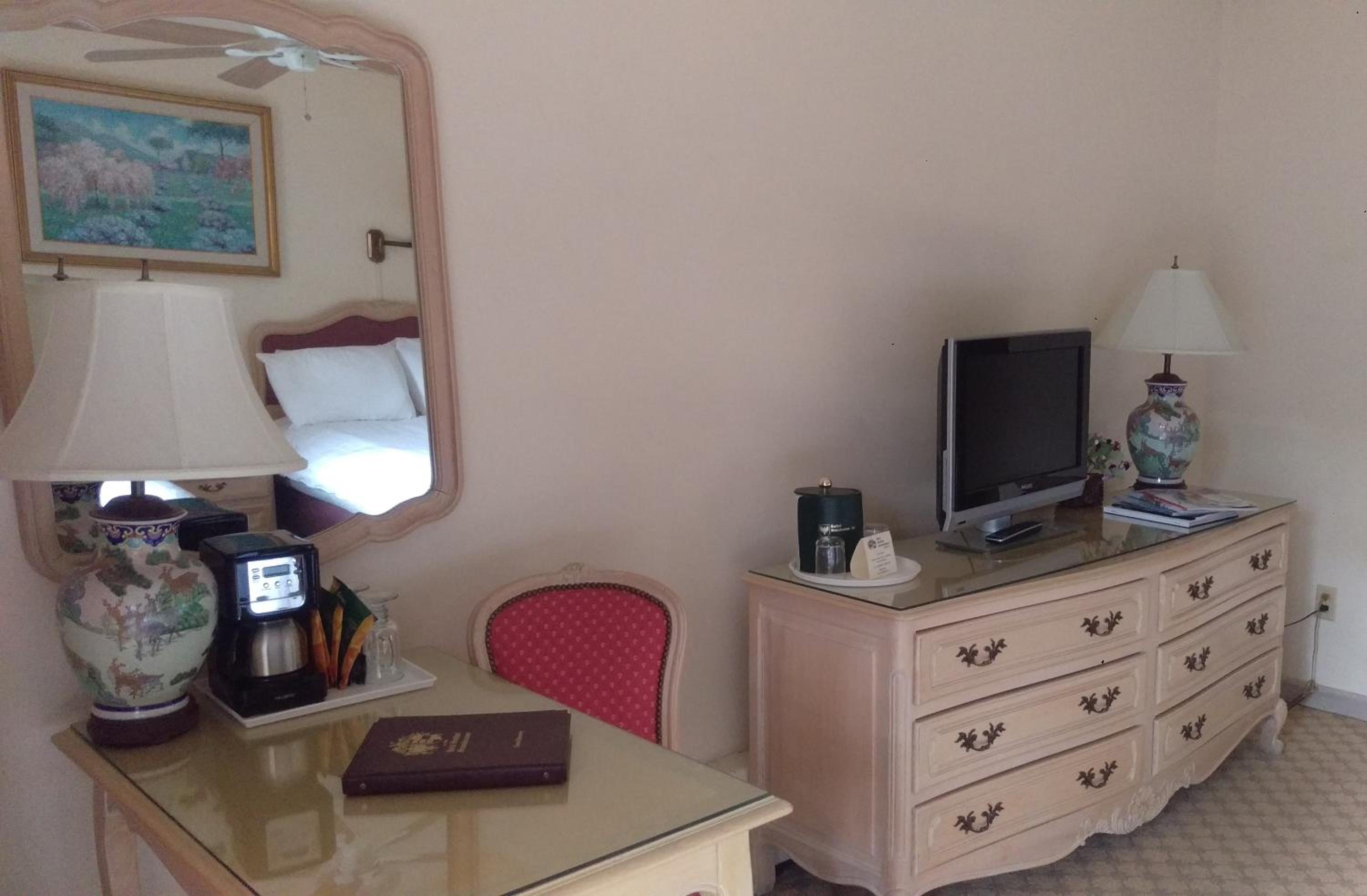 Double Room with Two Double Beds - Photo 4