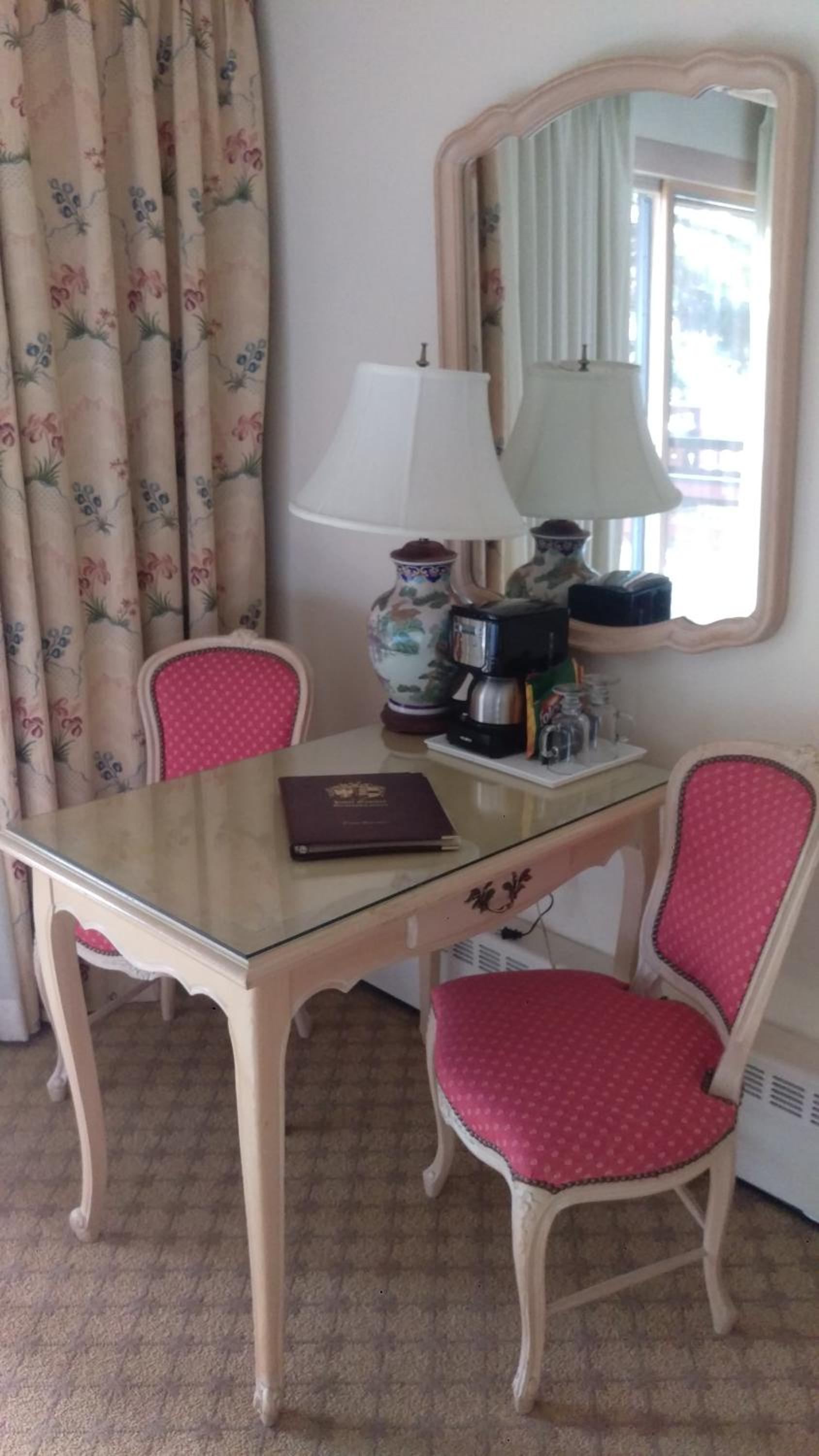 Double Room with Two Double Beds - Photo 5