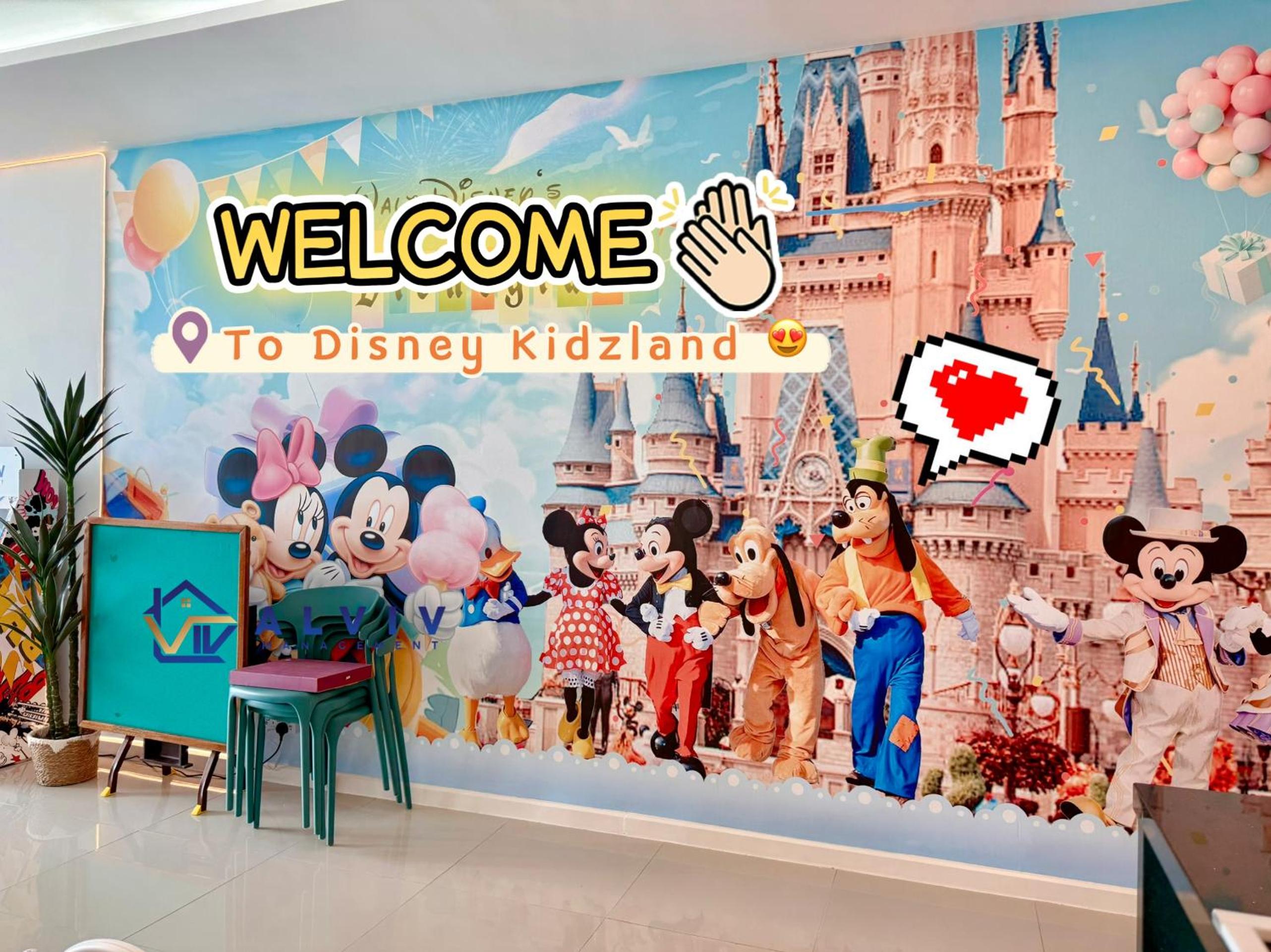 Dreamland Theme Three-Bedroom Apartment with Kids Playground - Photo 4