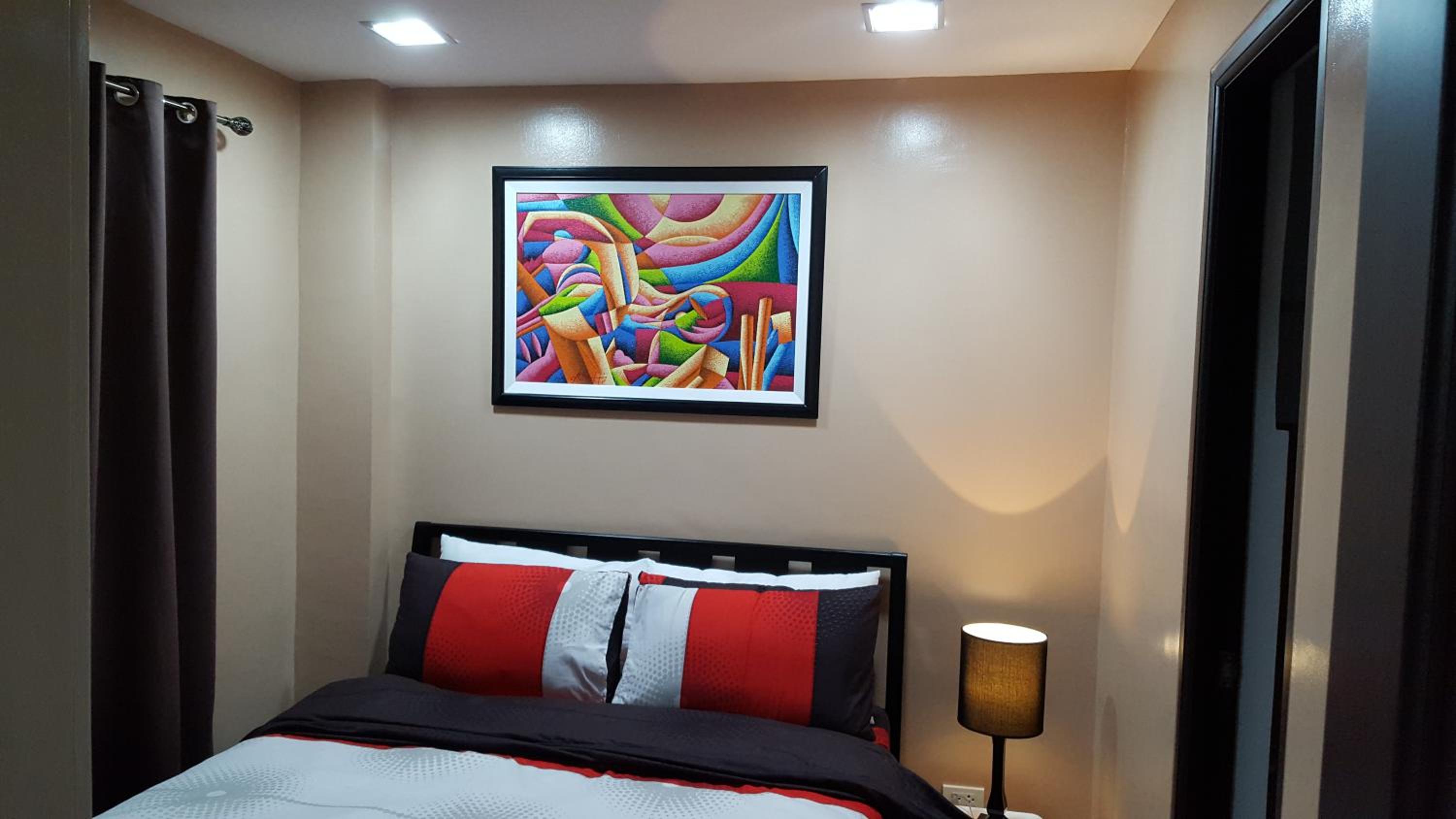 Two-Bedroom Apartment - Photo 12