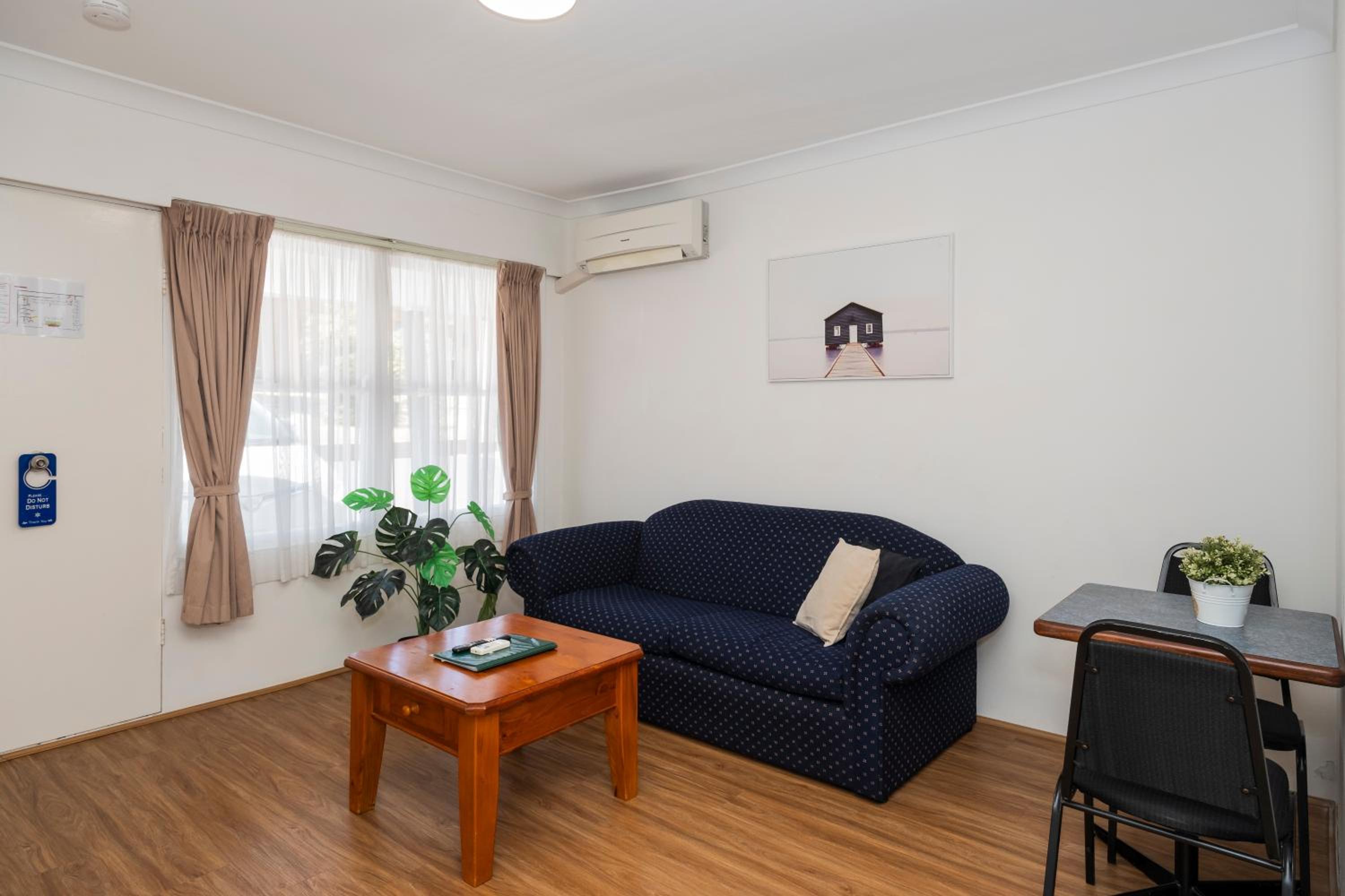 Apartment - Ground Floor photo 3