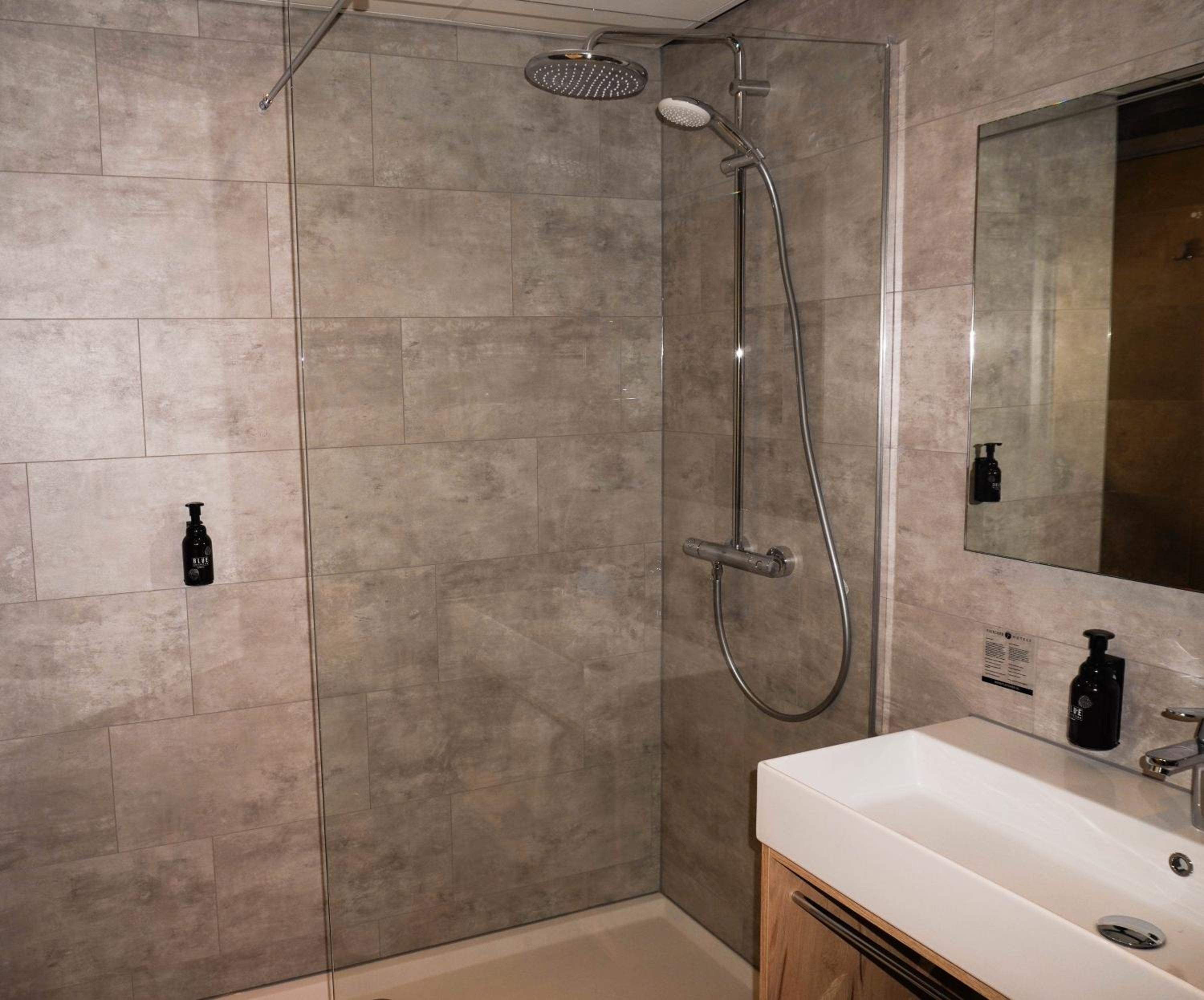 Superior Twin Room with Sauna photo 3