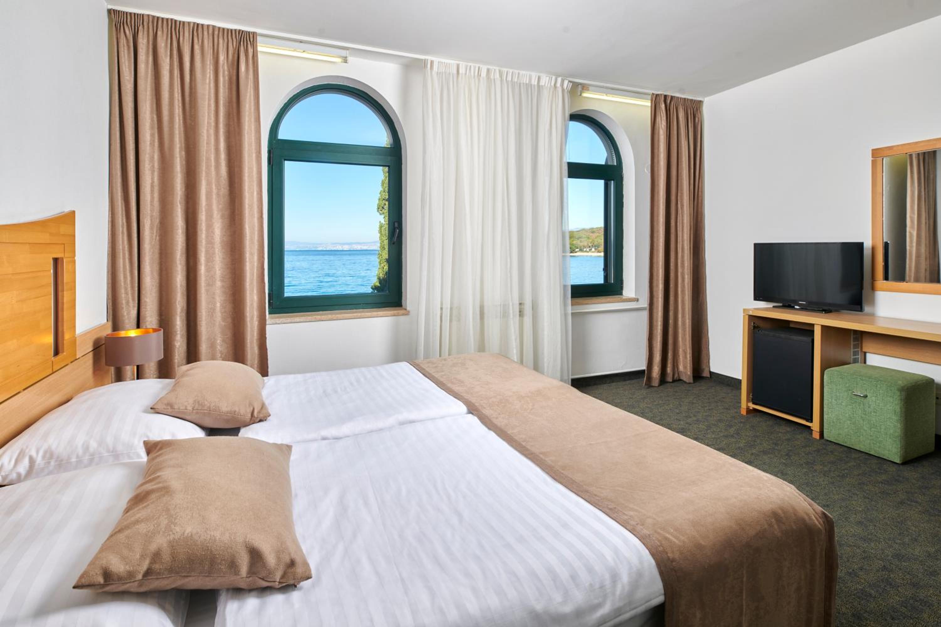 Comfort Junior Suite with Sea View - Photo 3