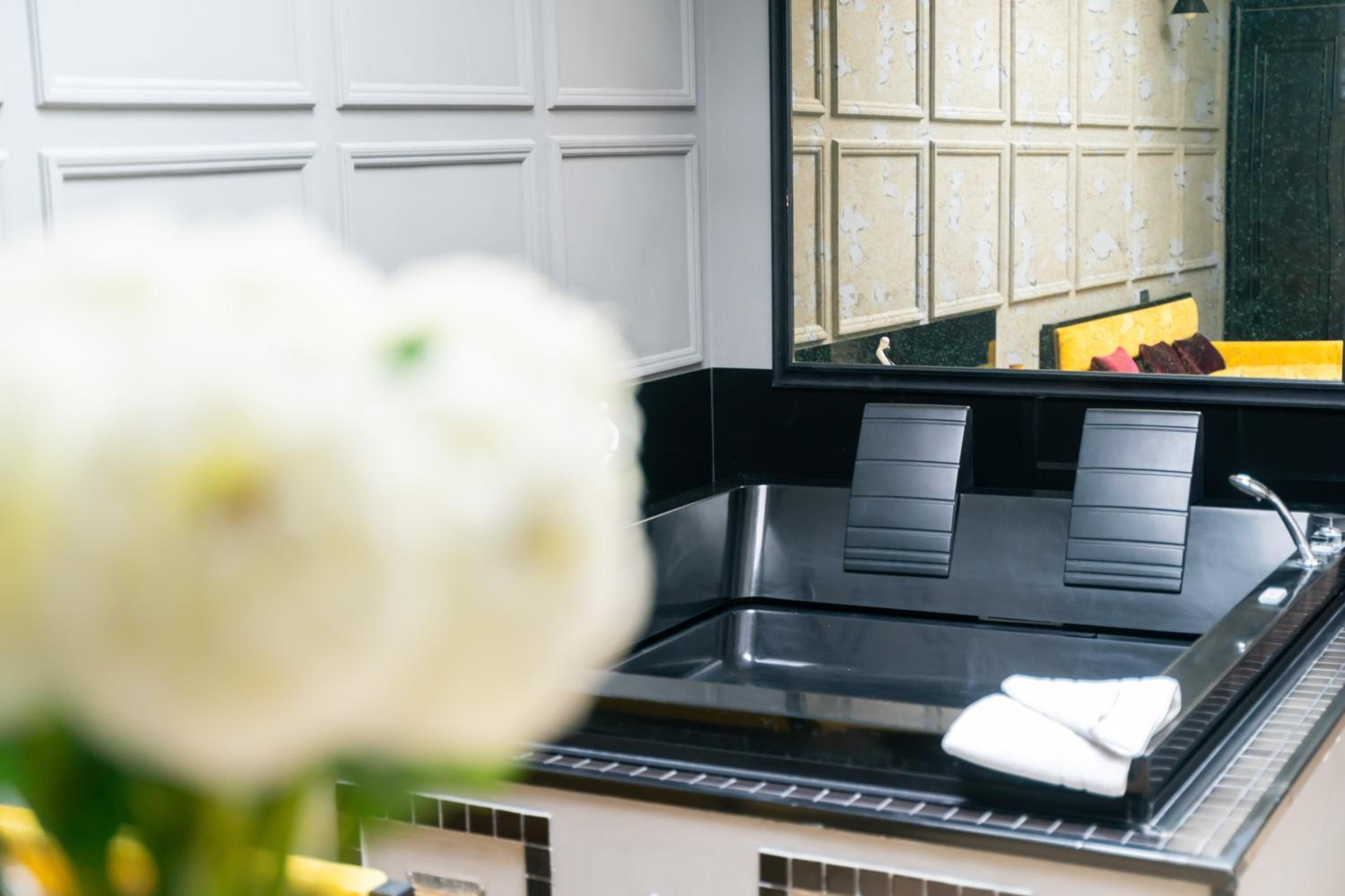 King Suite with Spa Bath