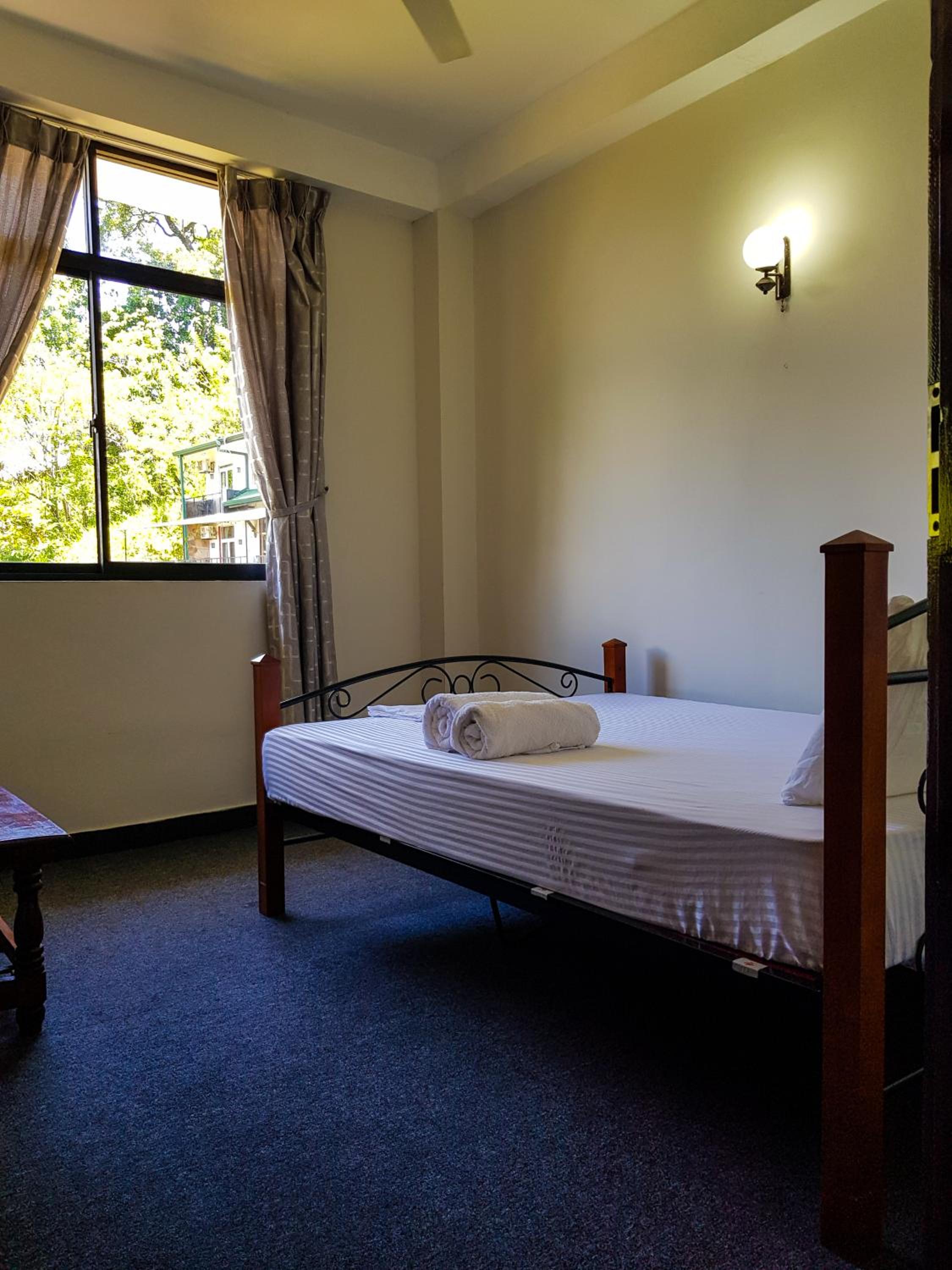 Budget Double Room photo 2