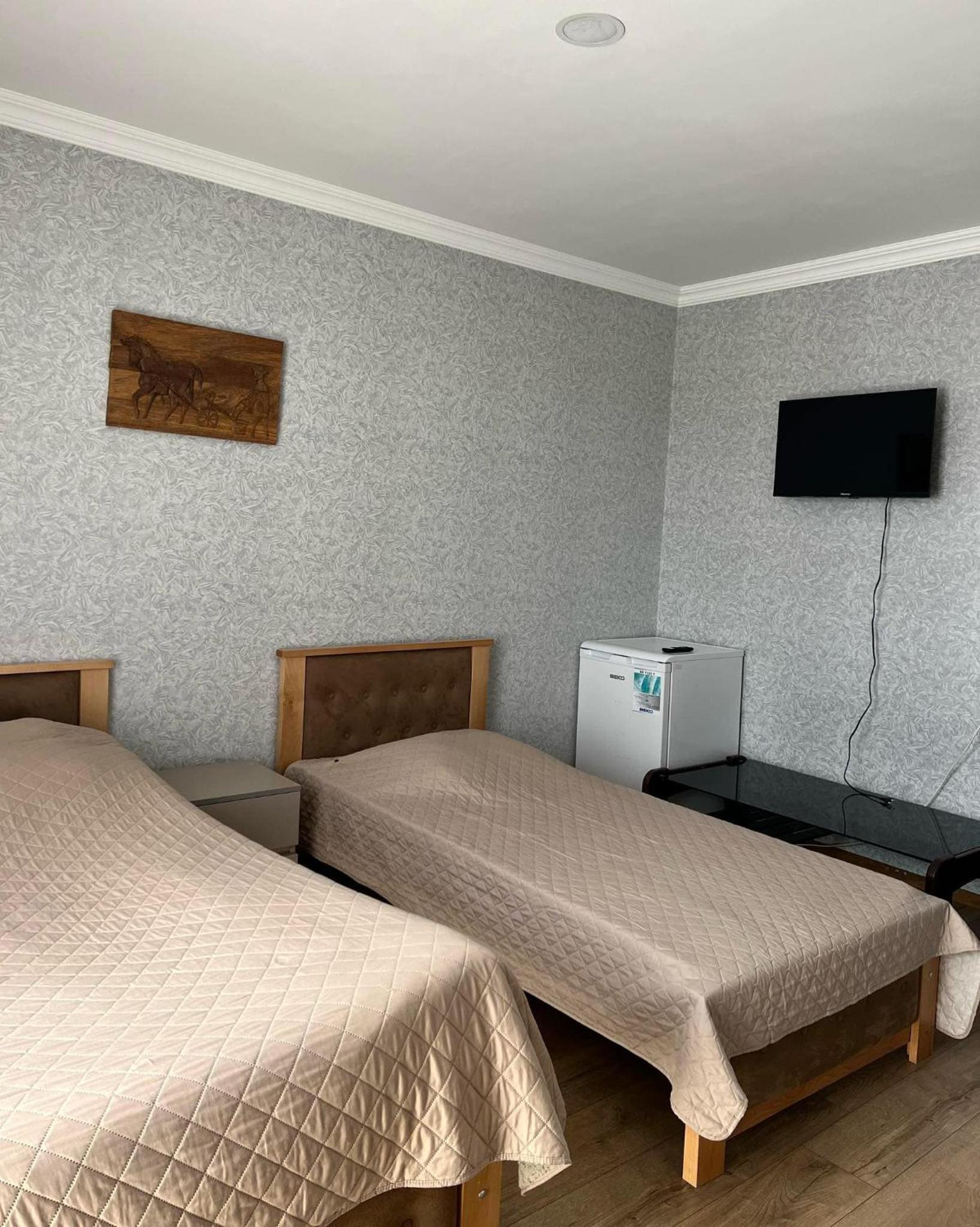 Budget Twin Room photo 2