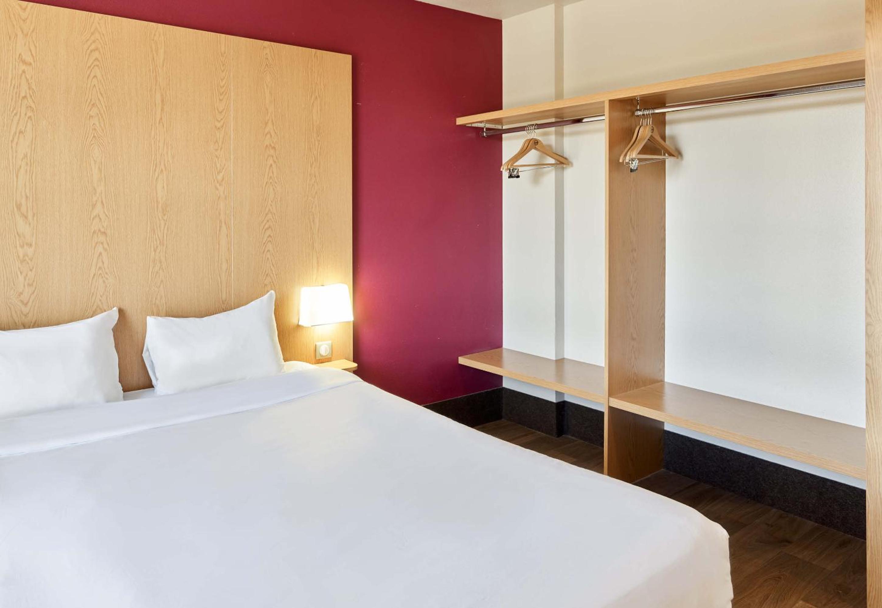 Double Room thumbnail 6