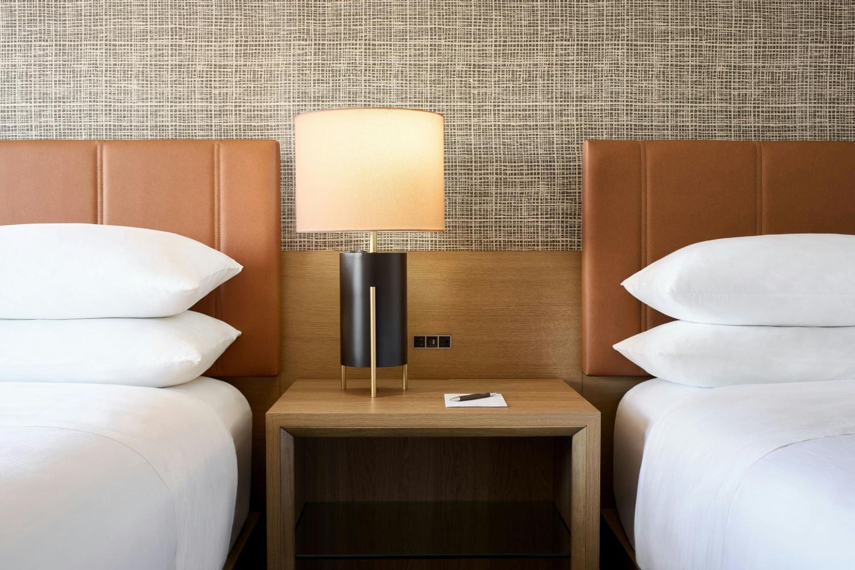 Club Double Room with Roll-In Shower - Mobility Accessible photo 1