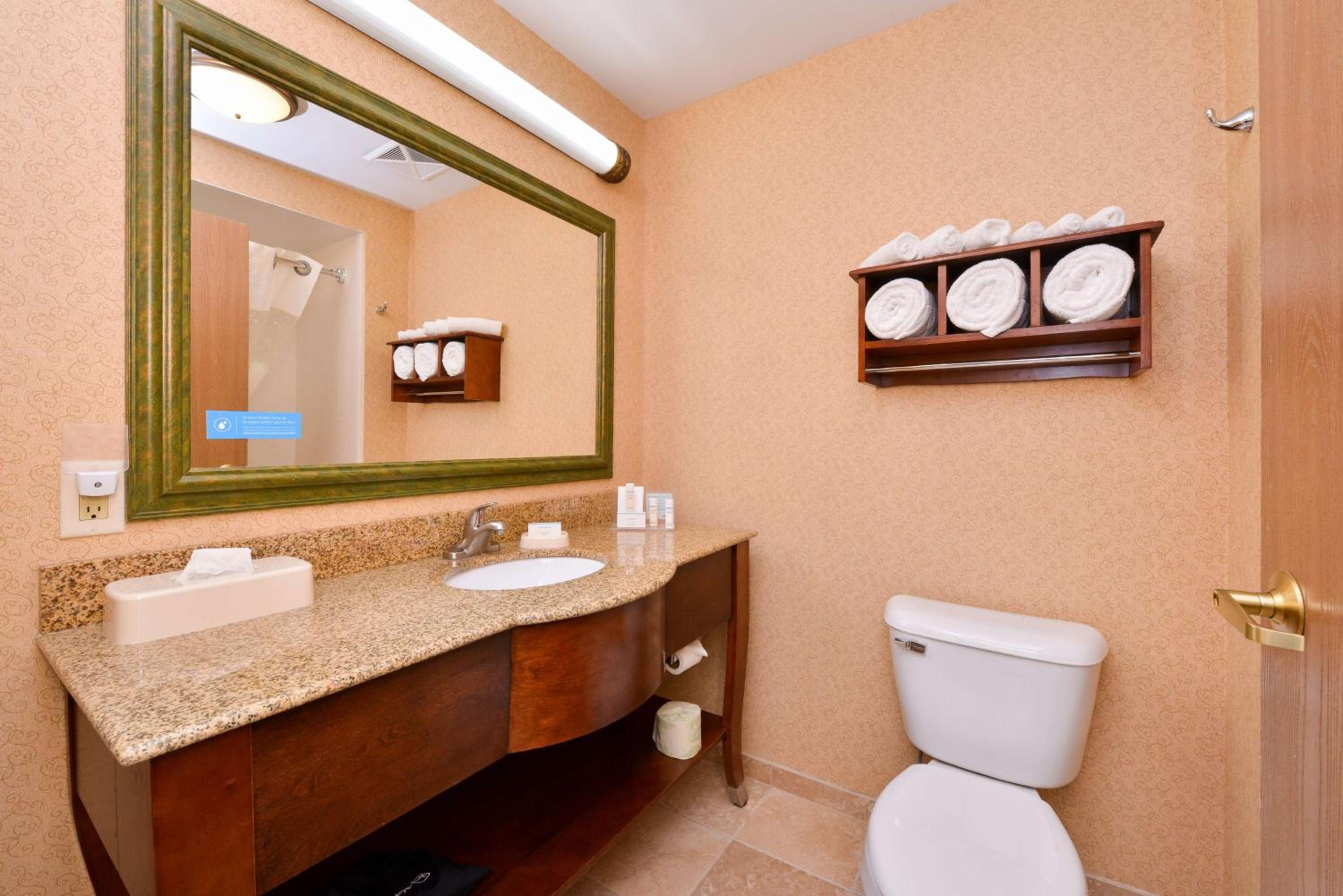 Double Room with Two Double Beds - Non-Smoking - Photo 4