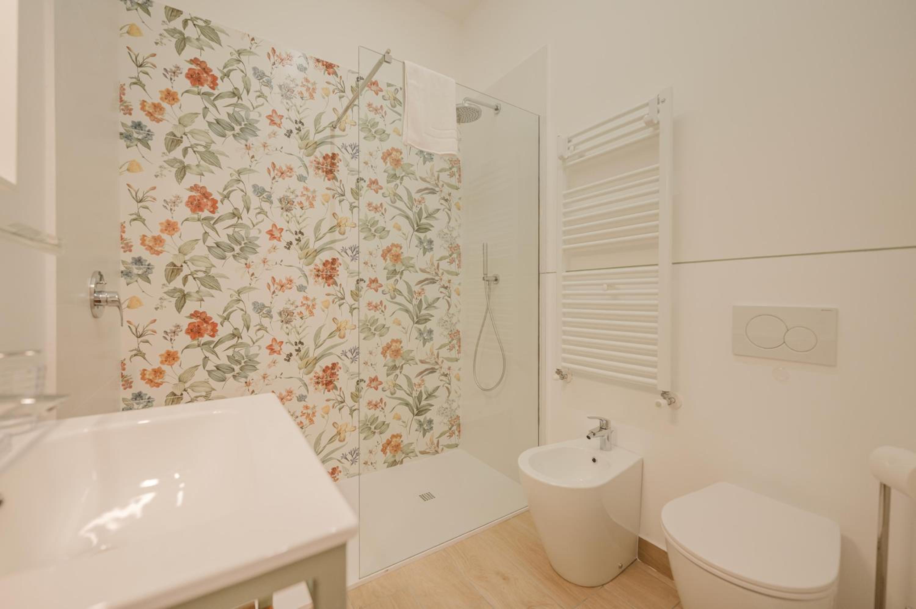 Large Double Room photo 3