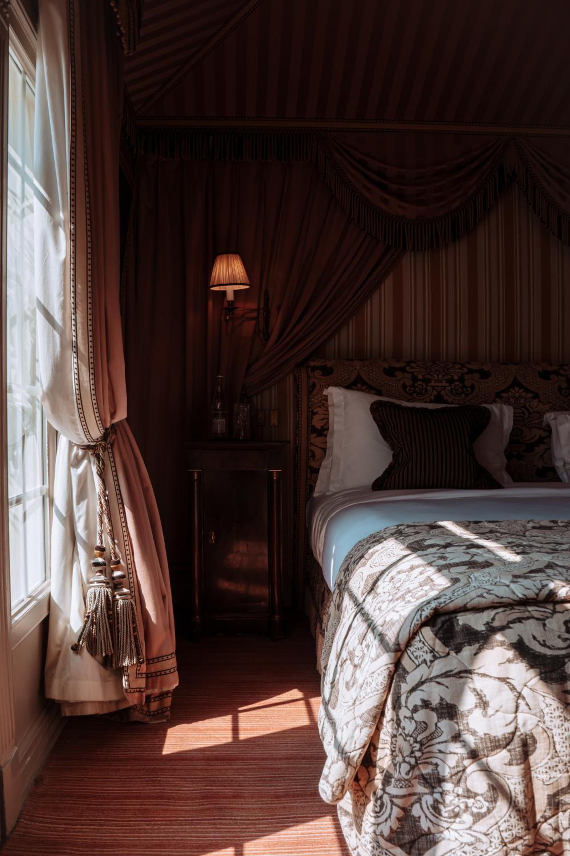 Deluxe Double Room with Balcony photo 3