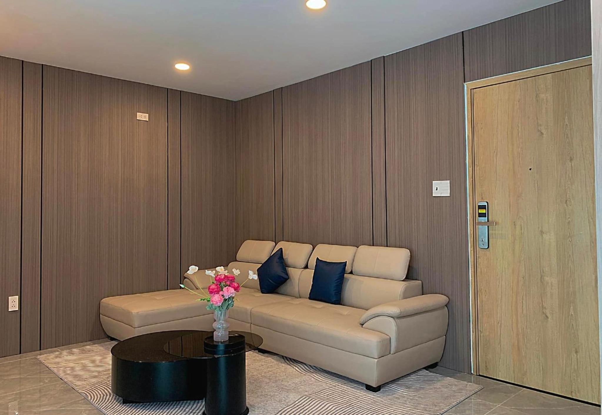 Two-Bedroom Apartment with View photo 3