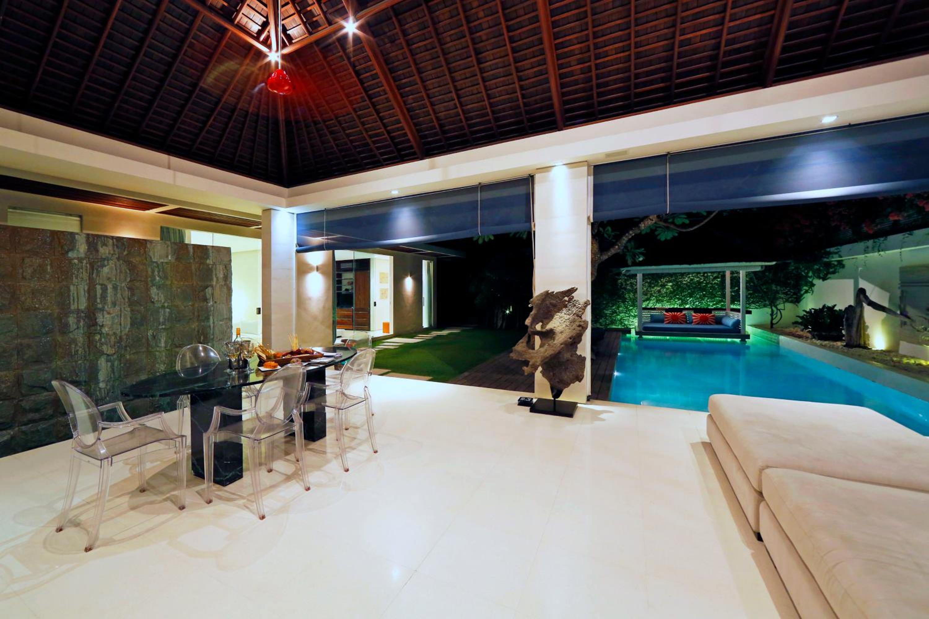 Premium Two-Bedroom Villa with Private Pool - Photo 23