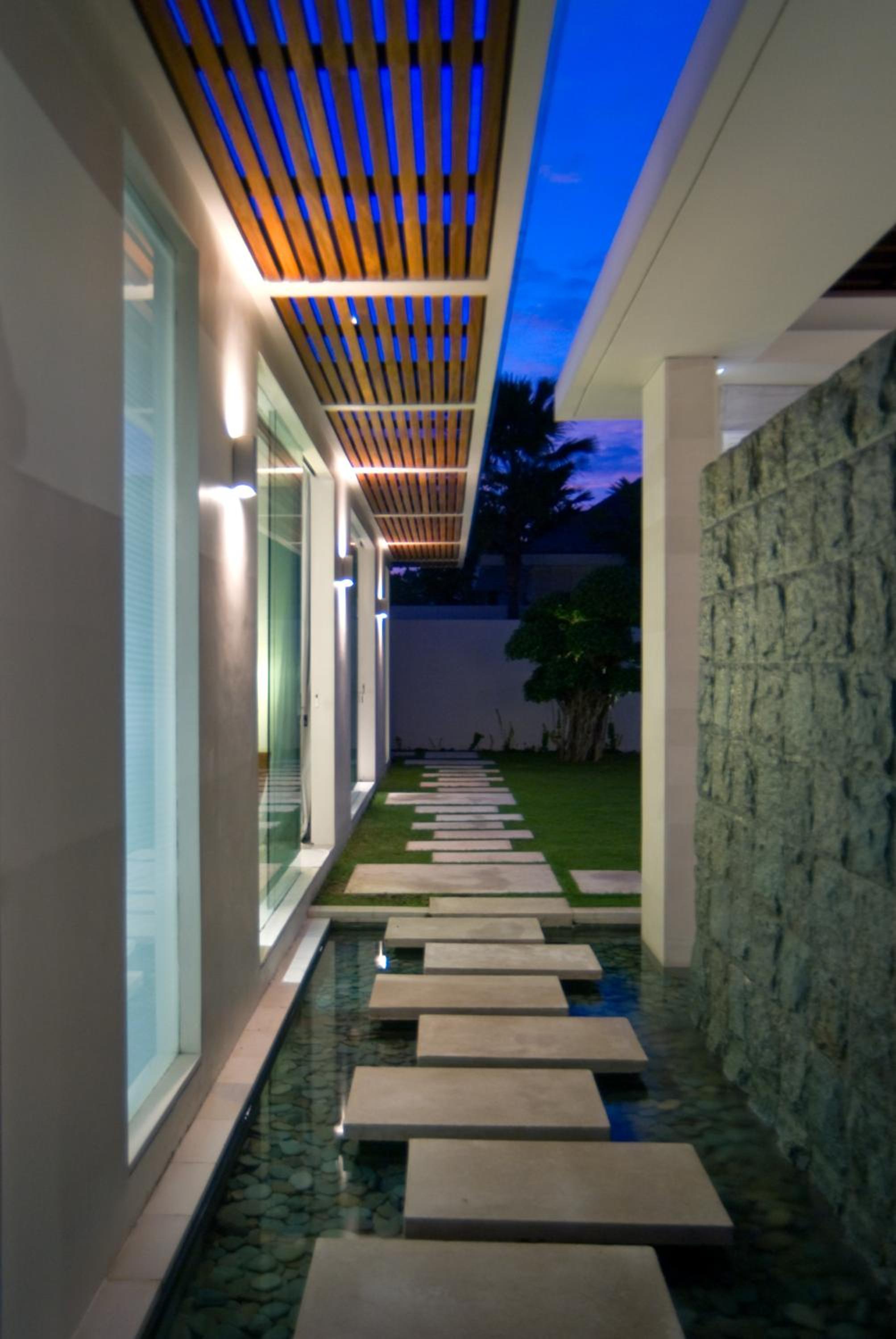 Premium Two-Bedroom Villa with Private Pool - Photo 28