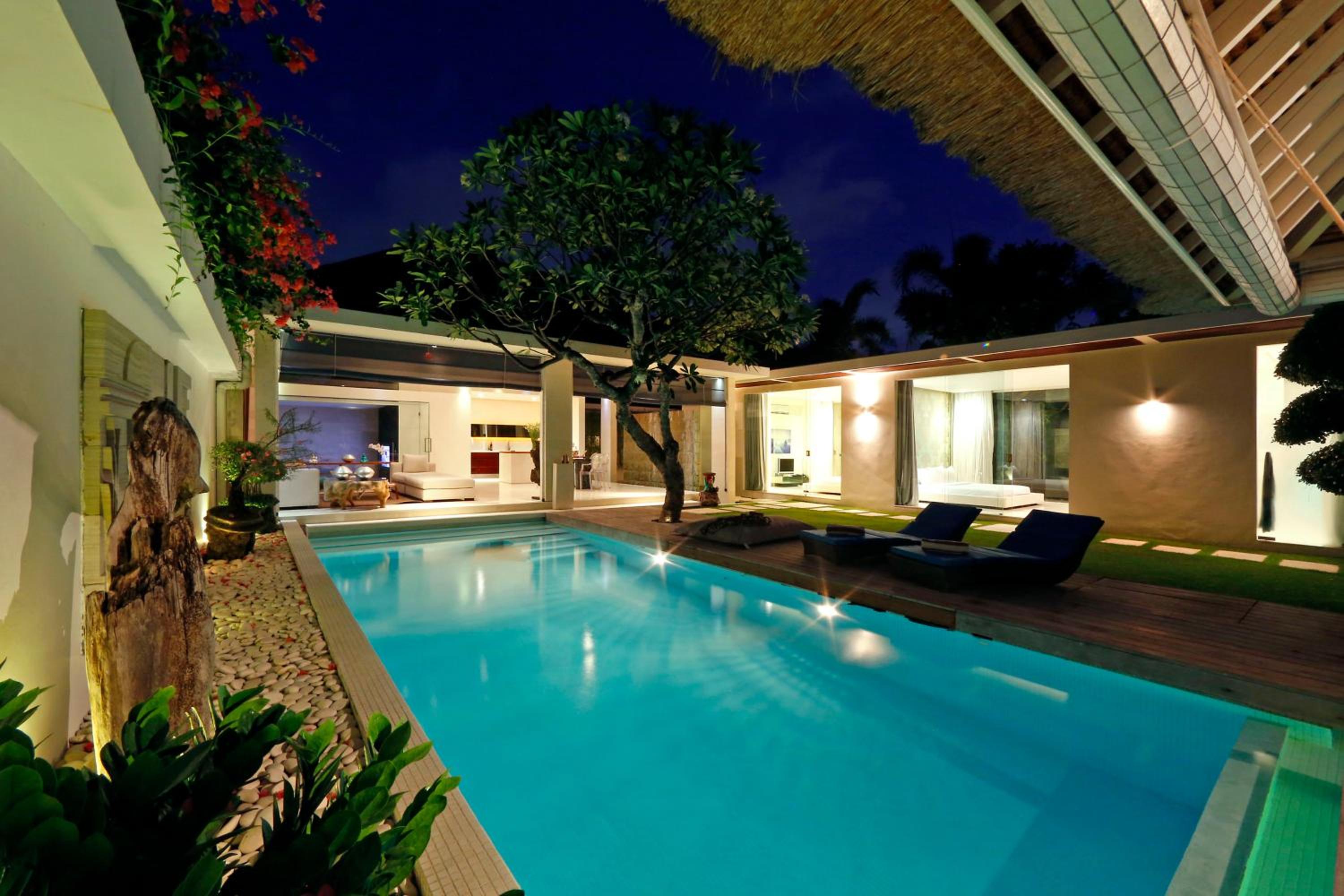 Premium Two-Bedroom Villa with Private Pool - Photo 32
