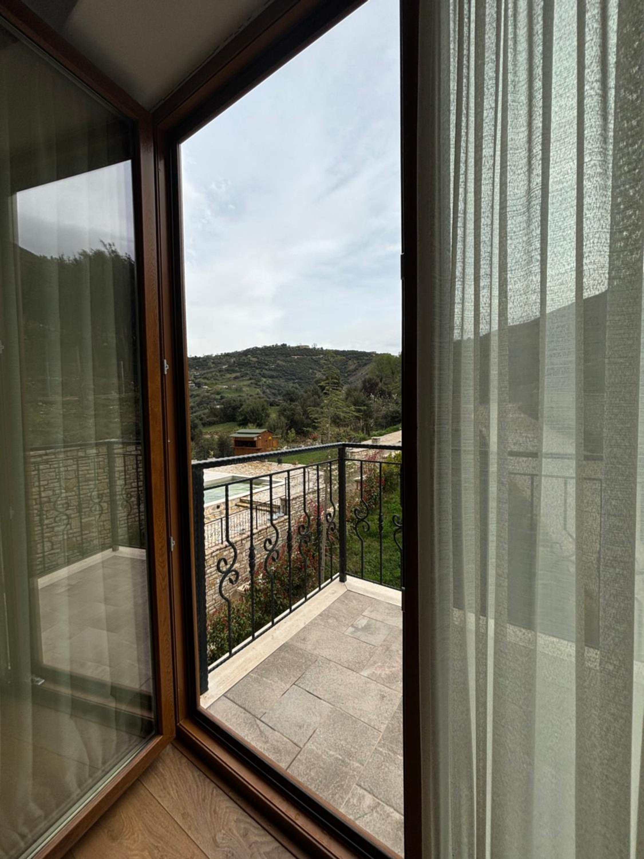 Deluxe Triple Room with Garden and Pool View  photo 2