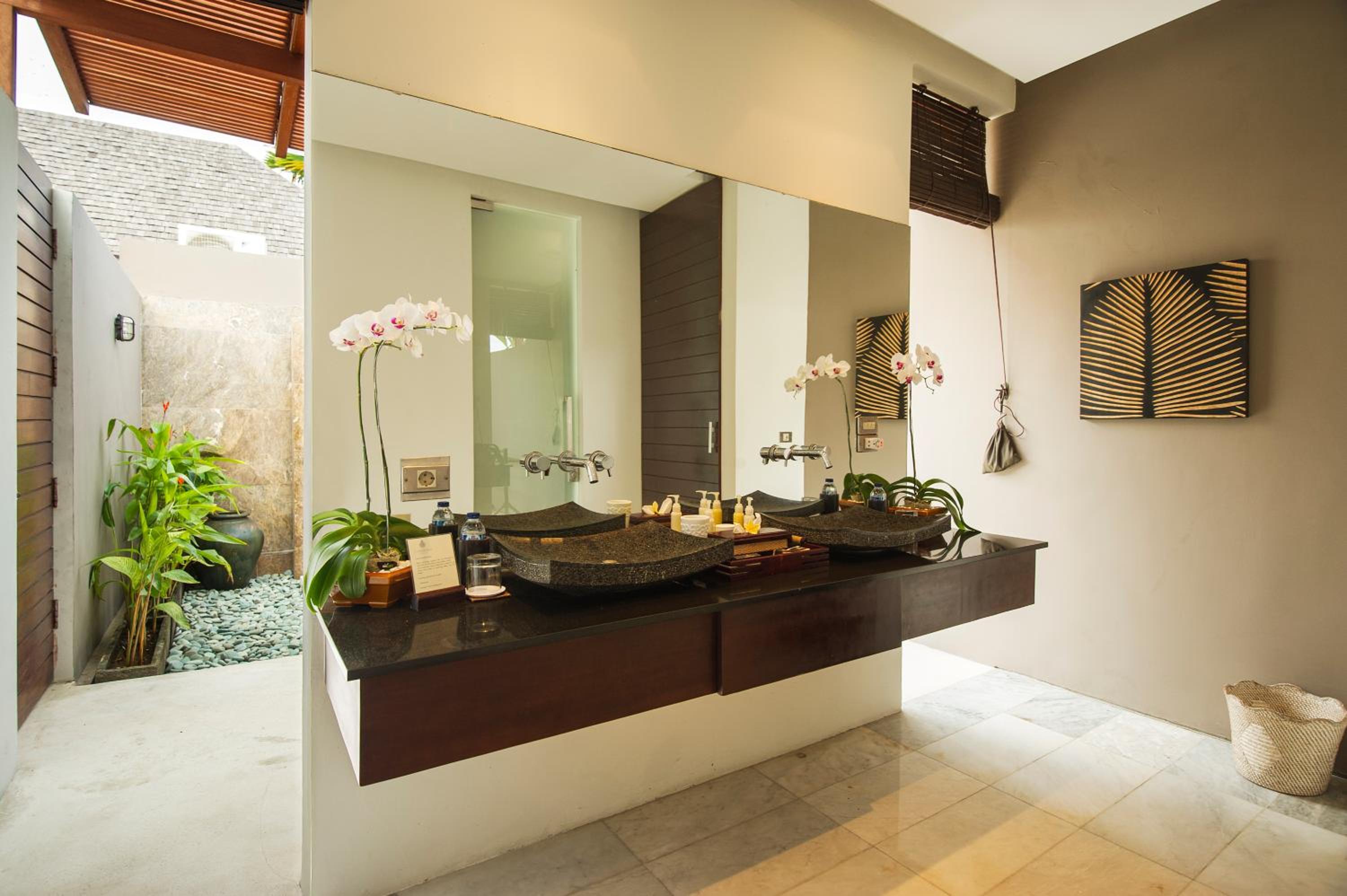 Premium Three-Bedroom Villa with Private Pool  - Photo 6