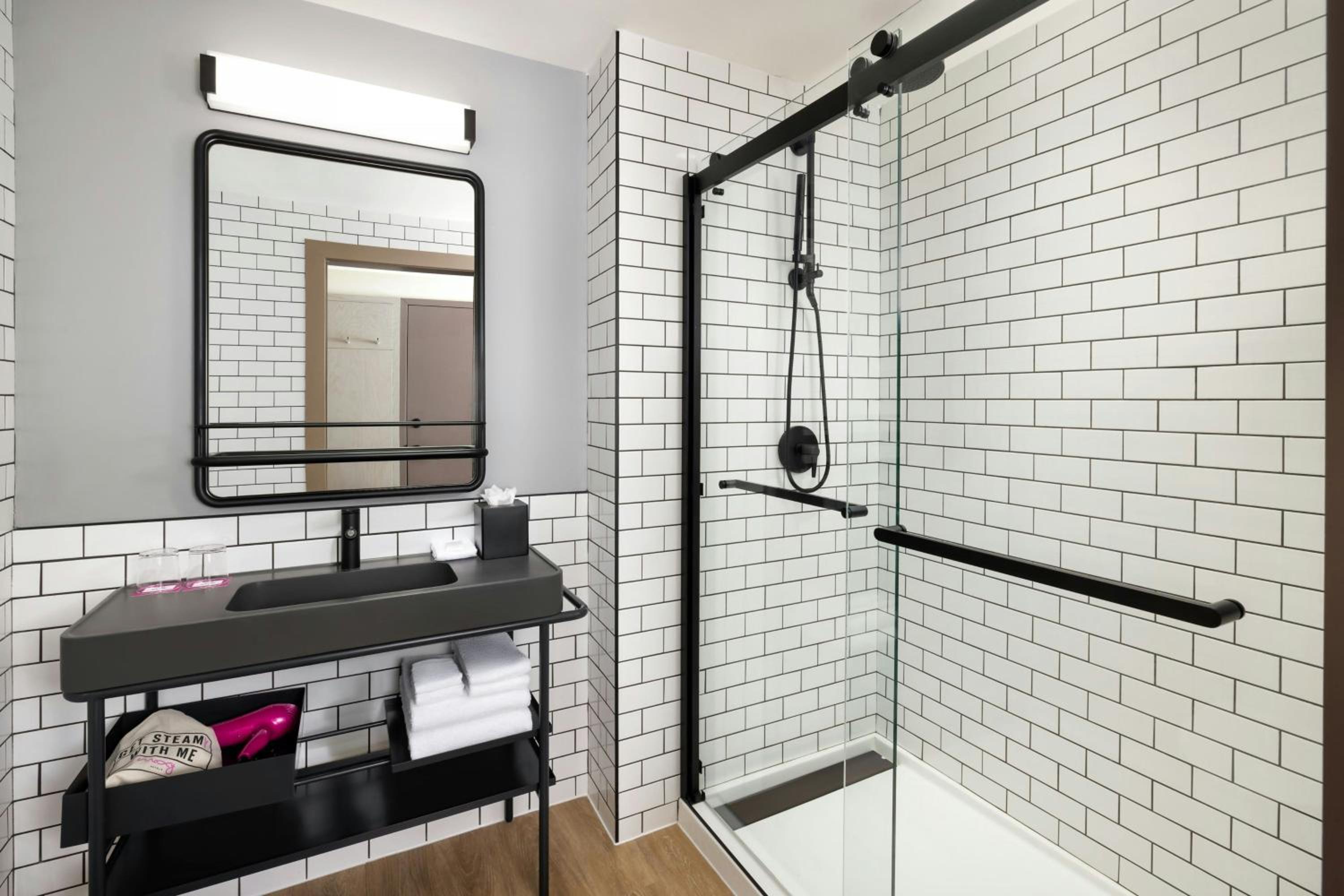King Room - Hearing Accessible