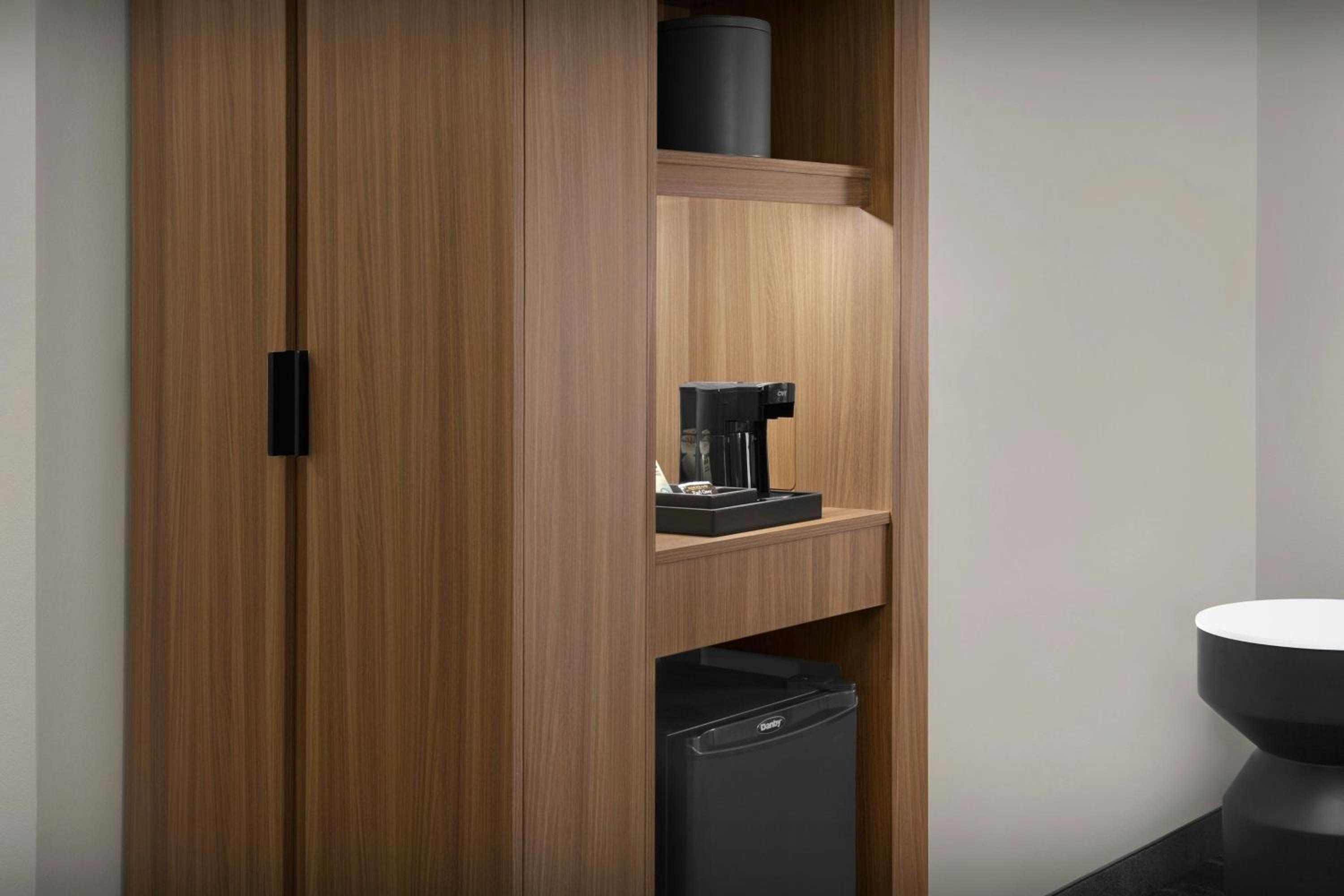 King Suite with Sofa Bed - Mobility Accessible with Roll-In Shower photo 3