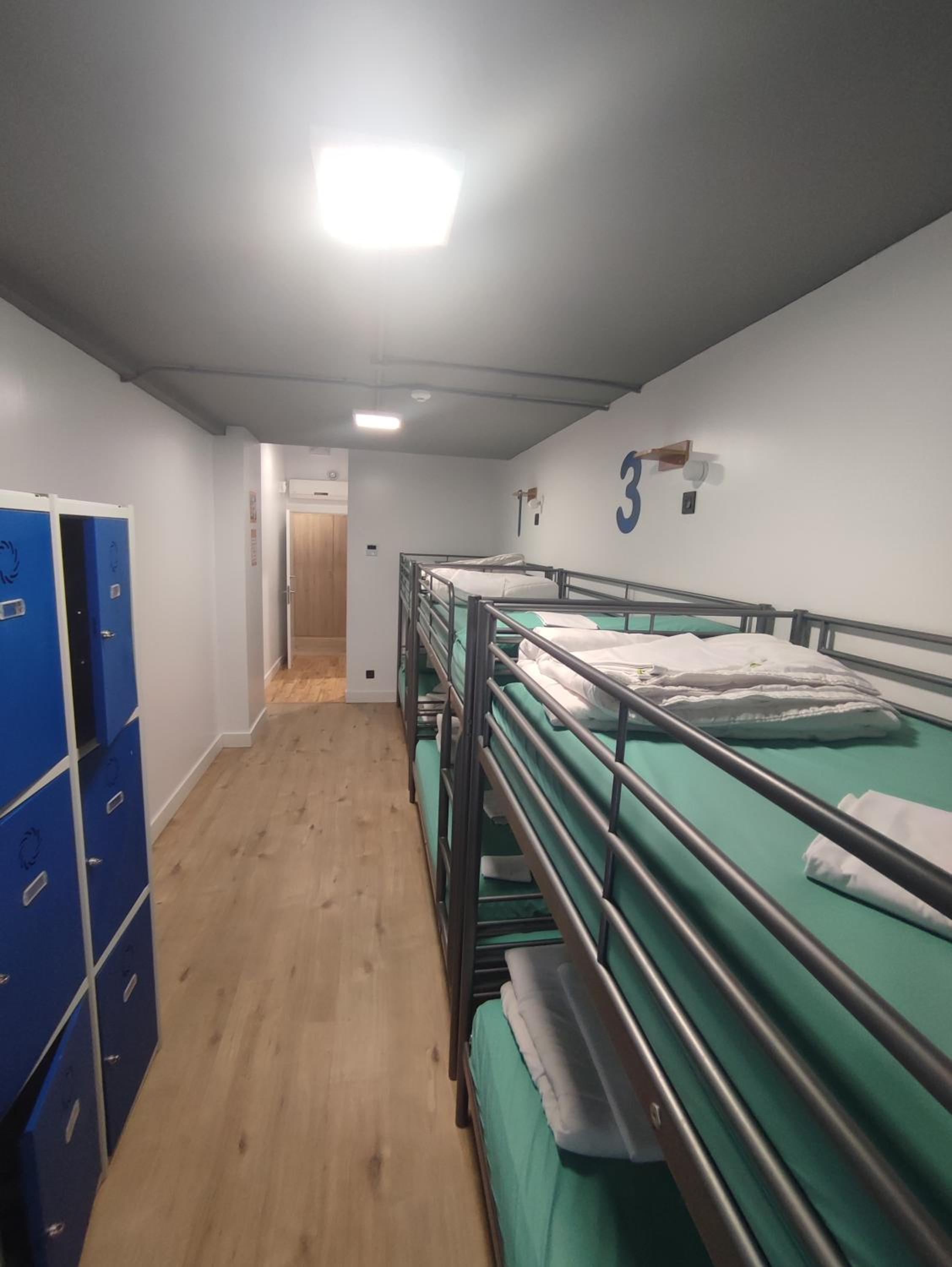 Habitación familiar con baño privado