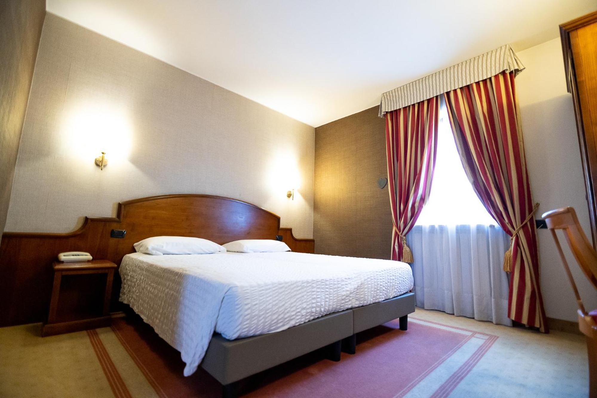 Comfort Double or Twin Room photo 2