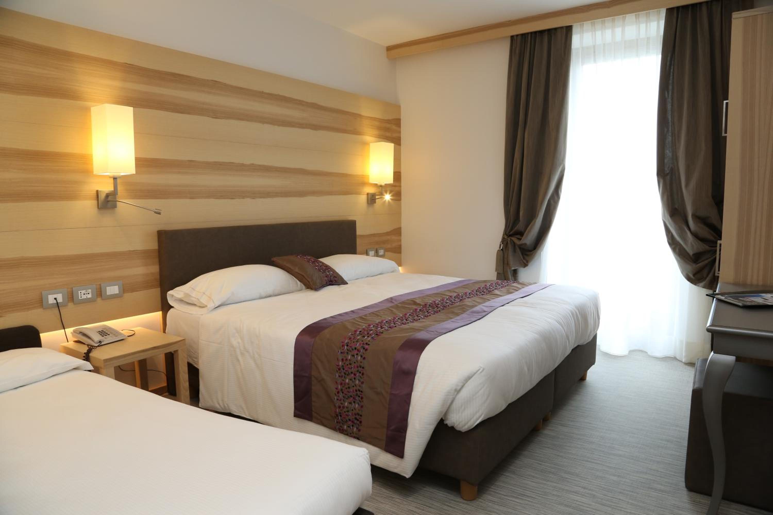 Triple Room - Photo 2