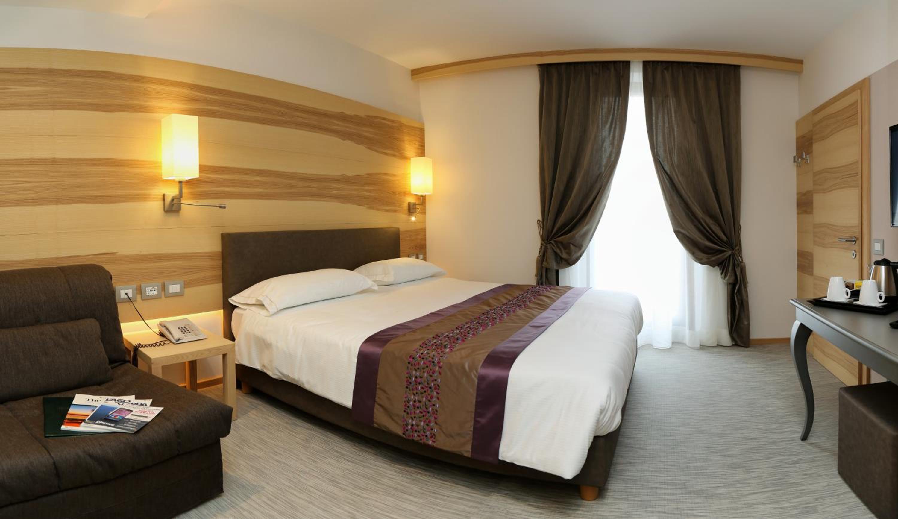 Double or Twin Room - Photo 9