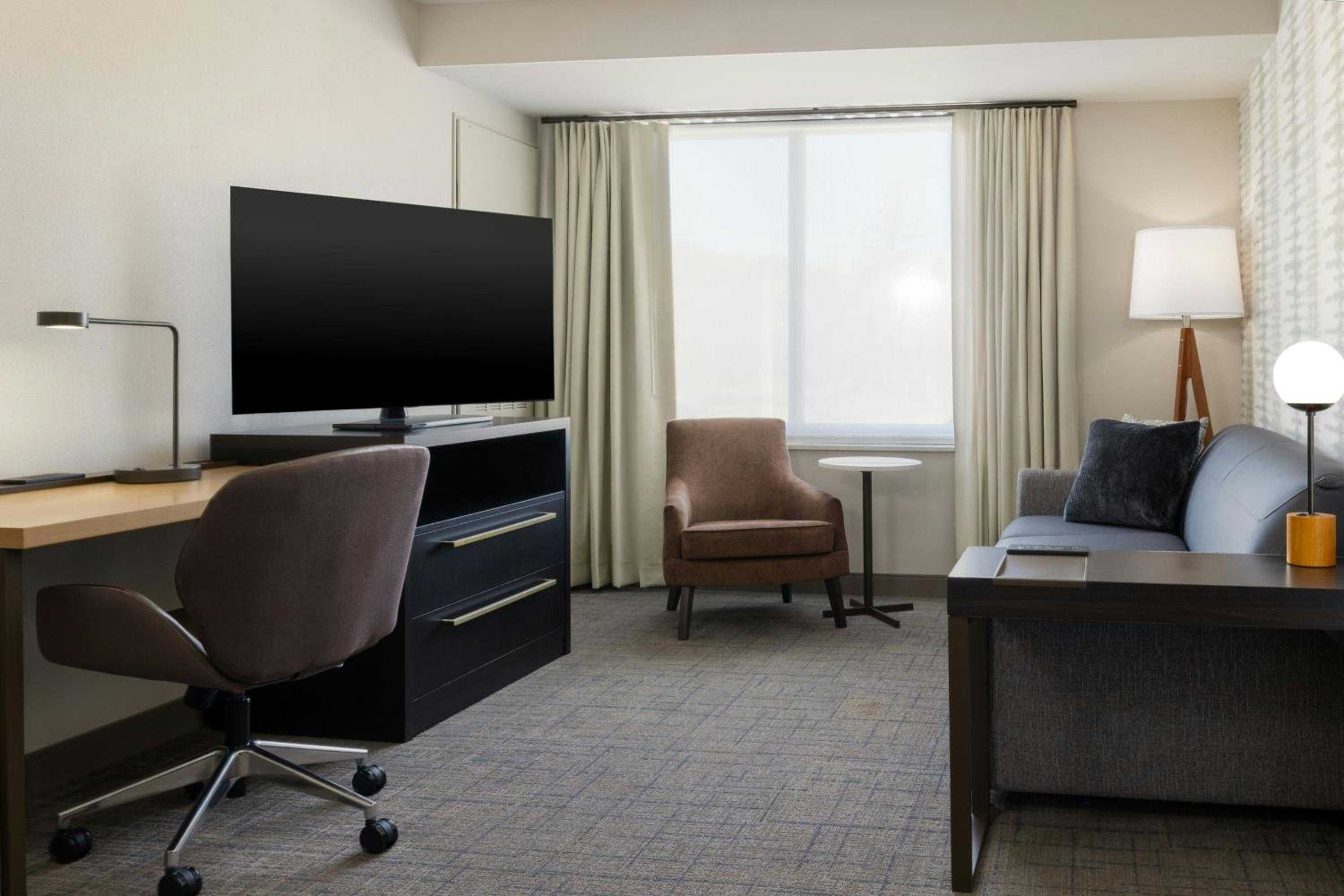 Two-Bedroom Suite - Hearing Accessible photo 2