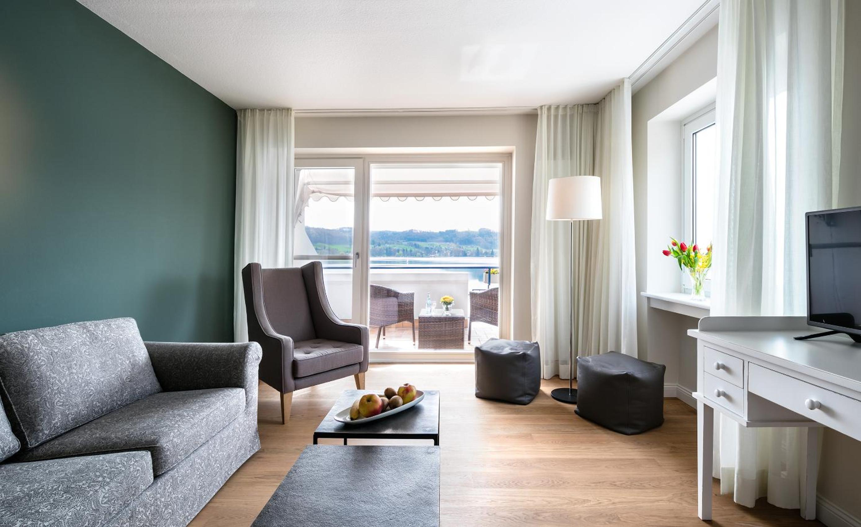Superior Two-Bedroom Suite with Lake View
