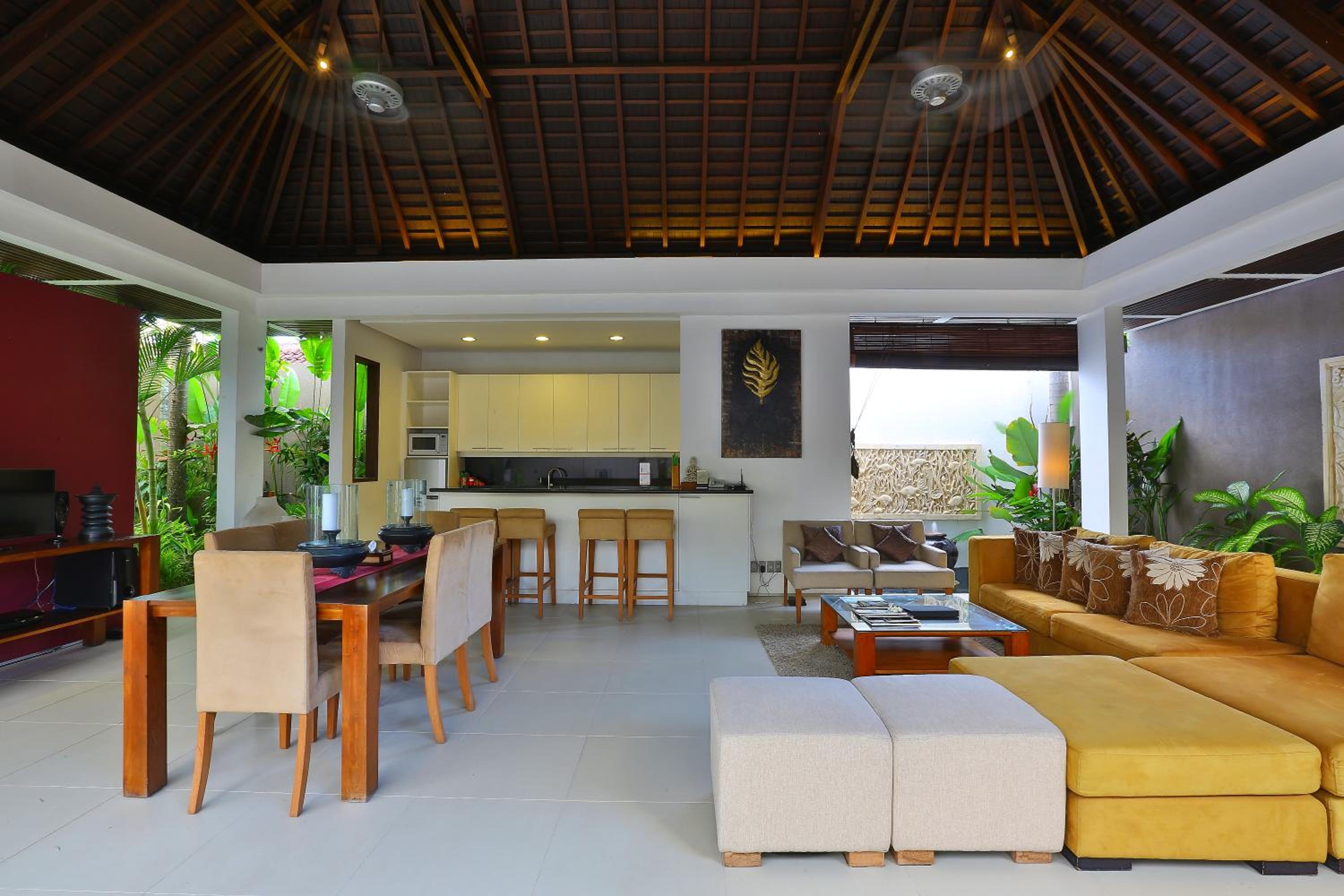 Two-Bedroom Villa with Private Pool - Photo 12