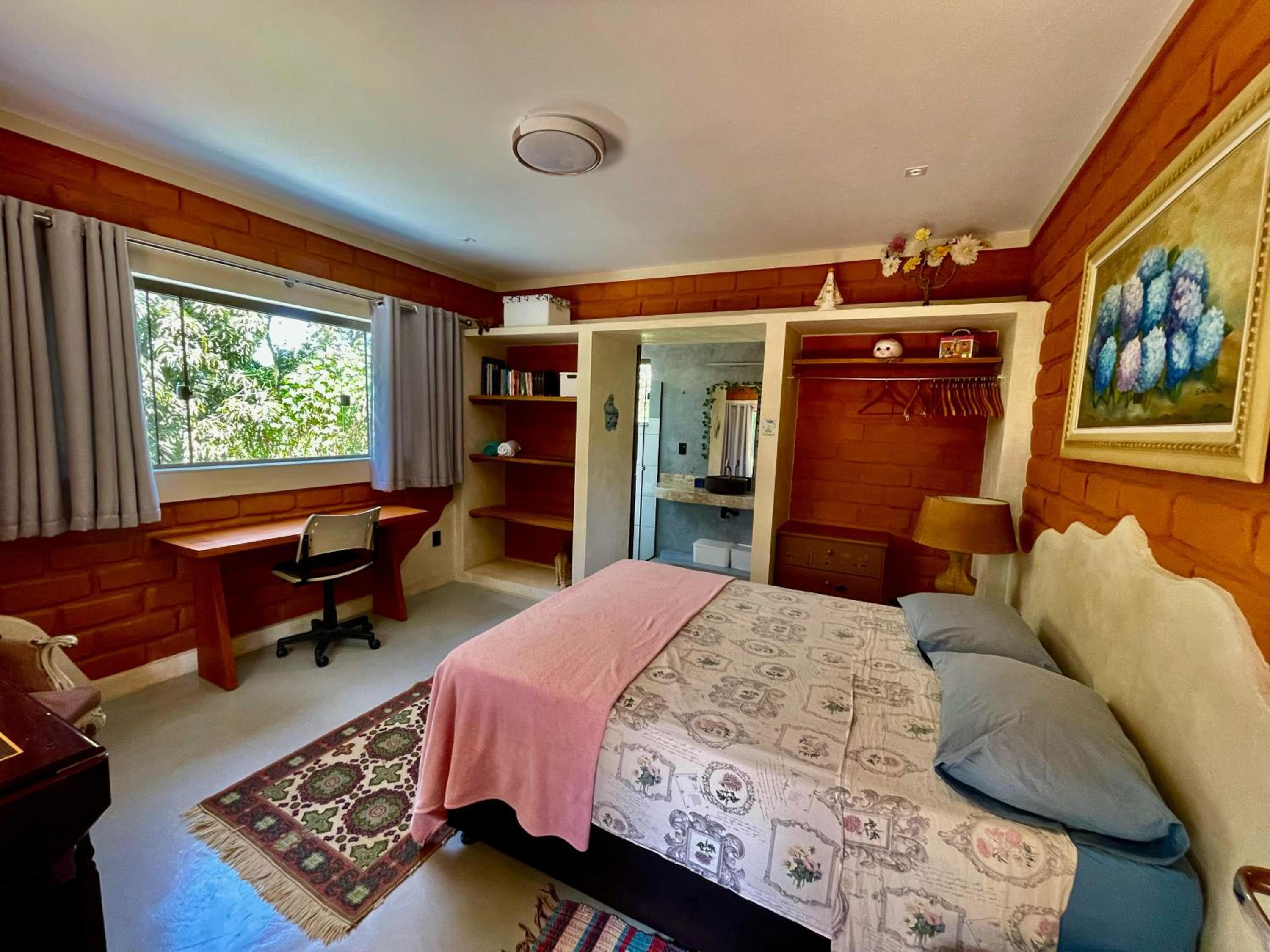Deluxe Suite photo 1