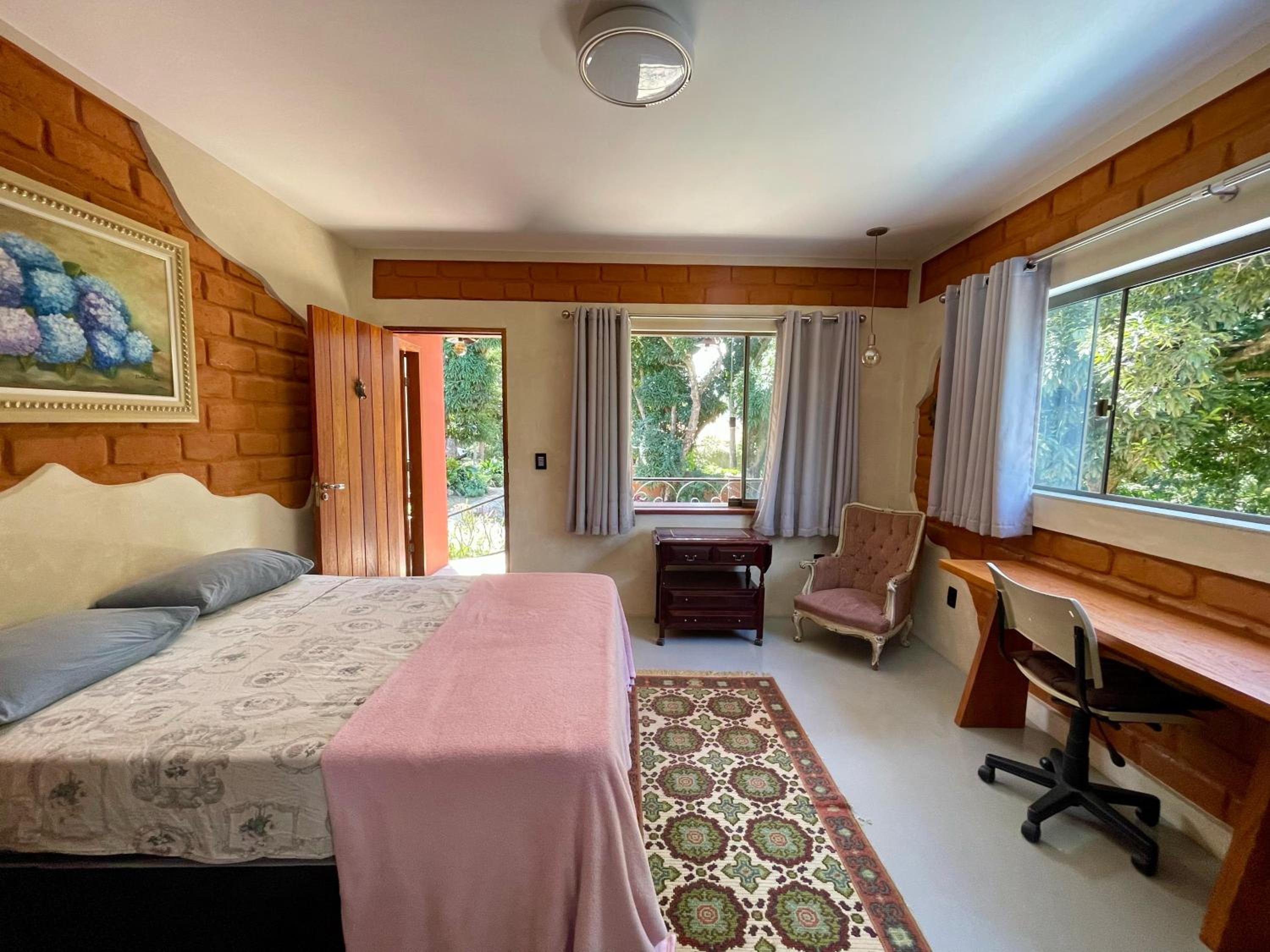 Deluxe Suite photo 2
